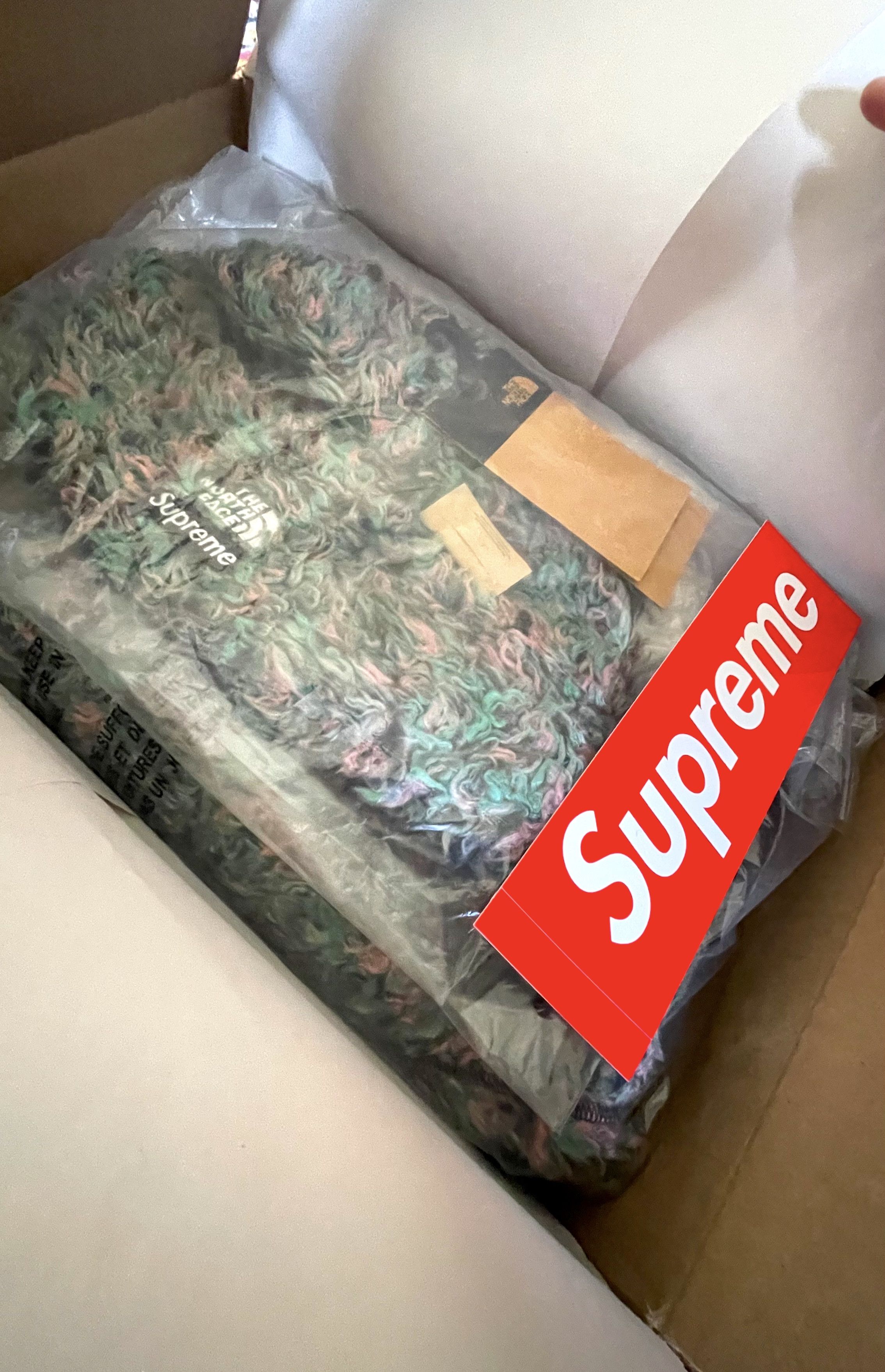 Supreme × The North Face Supreme X North Face High Pile Fleece Pullover Collaboration Size US M / EU 48-50 / 2 - 3 Thumbnail