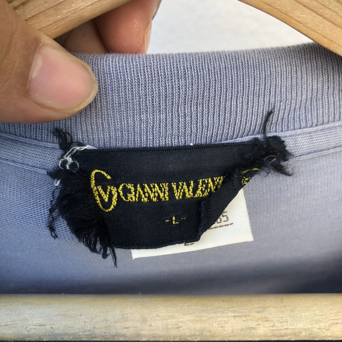 Vintage Vintage Gianni Valentino Sweatshirt BigLogo Sweatshirt Size US L / EU 52-54 / 3 - 7 Thumbnail