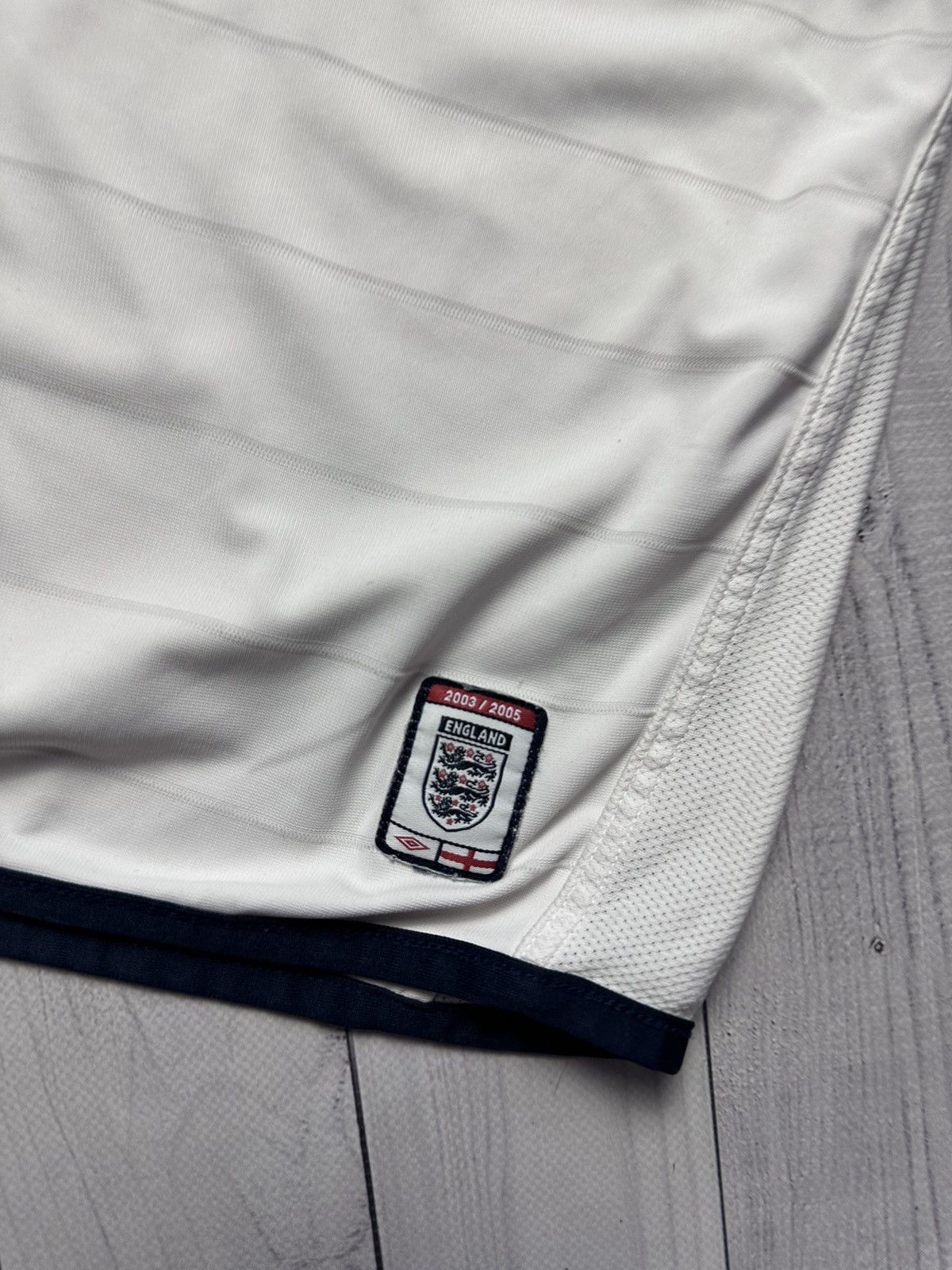 Umbro × Vintage Vintage England soccer jersey size S reversible Umbro Size US S / EU 44-46 / 1 - 3 Thumbnail