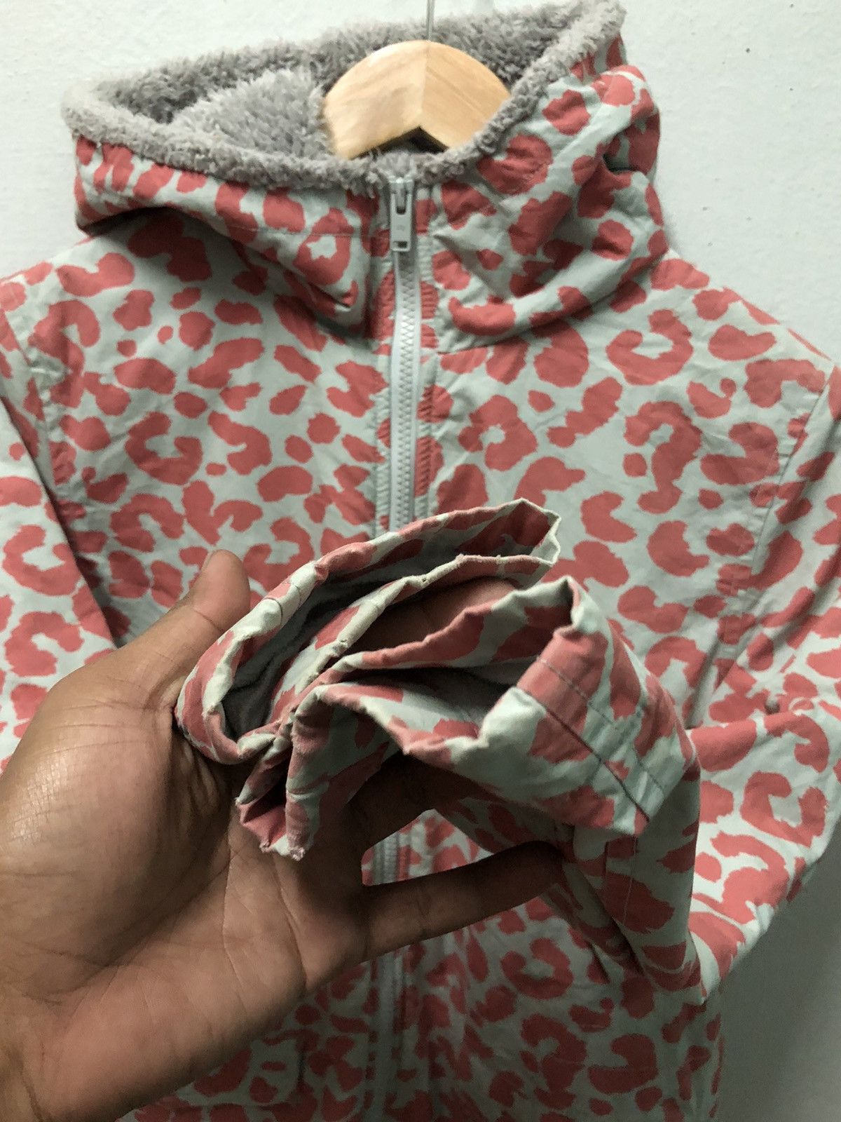 Undercover × Uniqlo Uniqlo Undercover Hoddie Fullprint Size US M / EU 48-50 / 2 - 8 Thumbnail