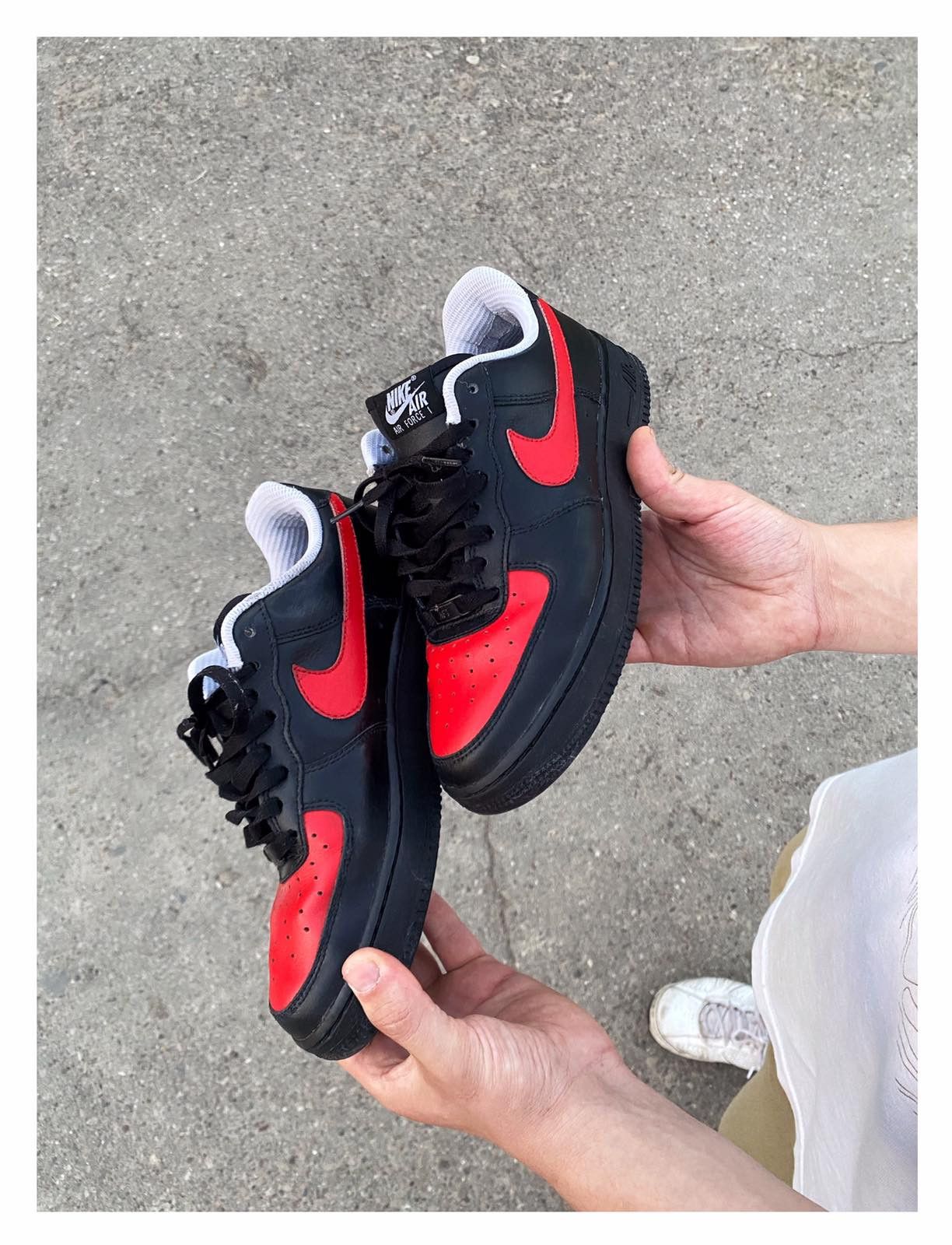 BLACK COMME des GARCONS x NIKE 国内買付 AIR FORCE 1 LOW COMME des GARÇONS x Nike Air Force 1 Mid Release | Hypebae
