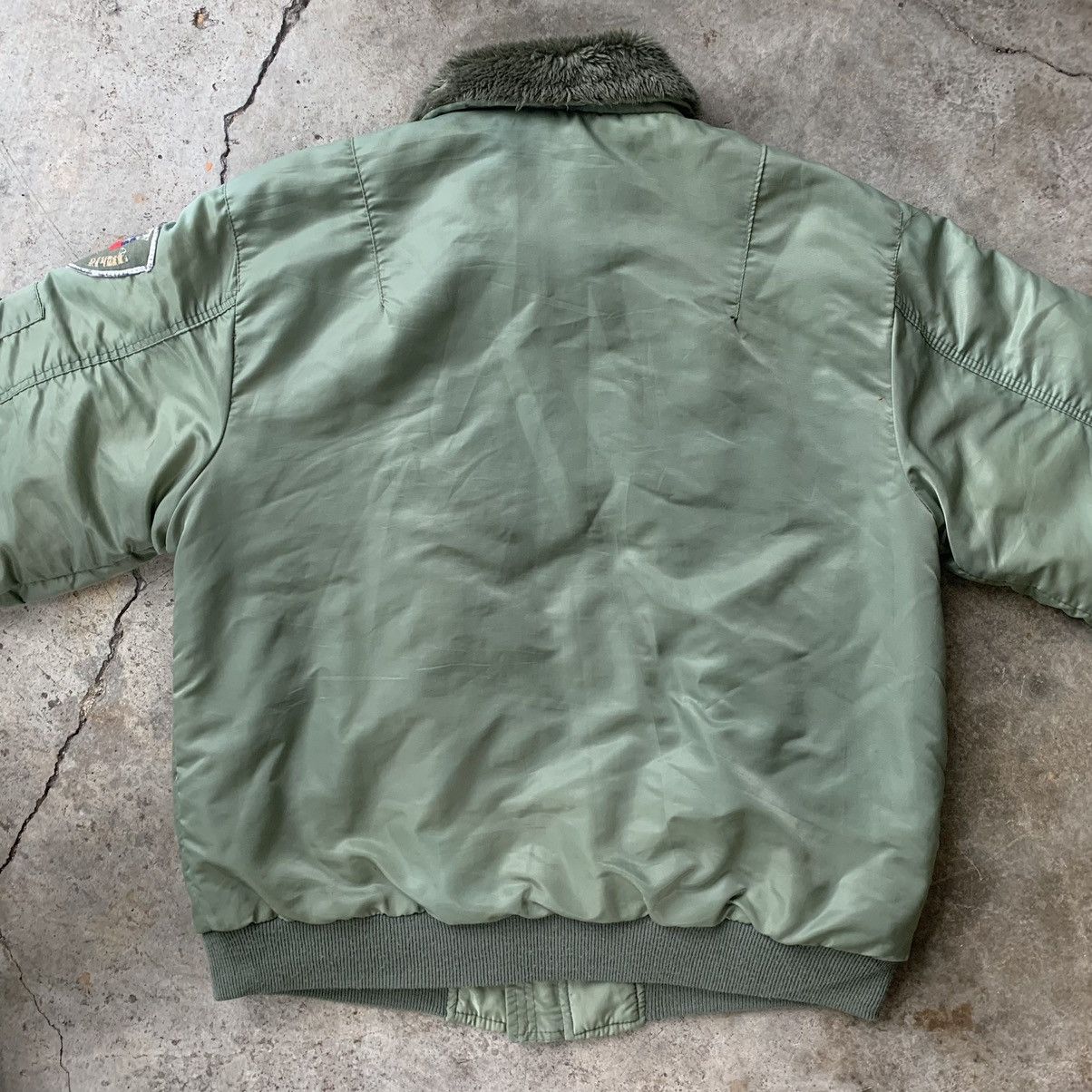Vintage Military bomber jacket vintage Size US M / EU 48-50 / 2 - 9 Thumbnail