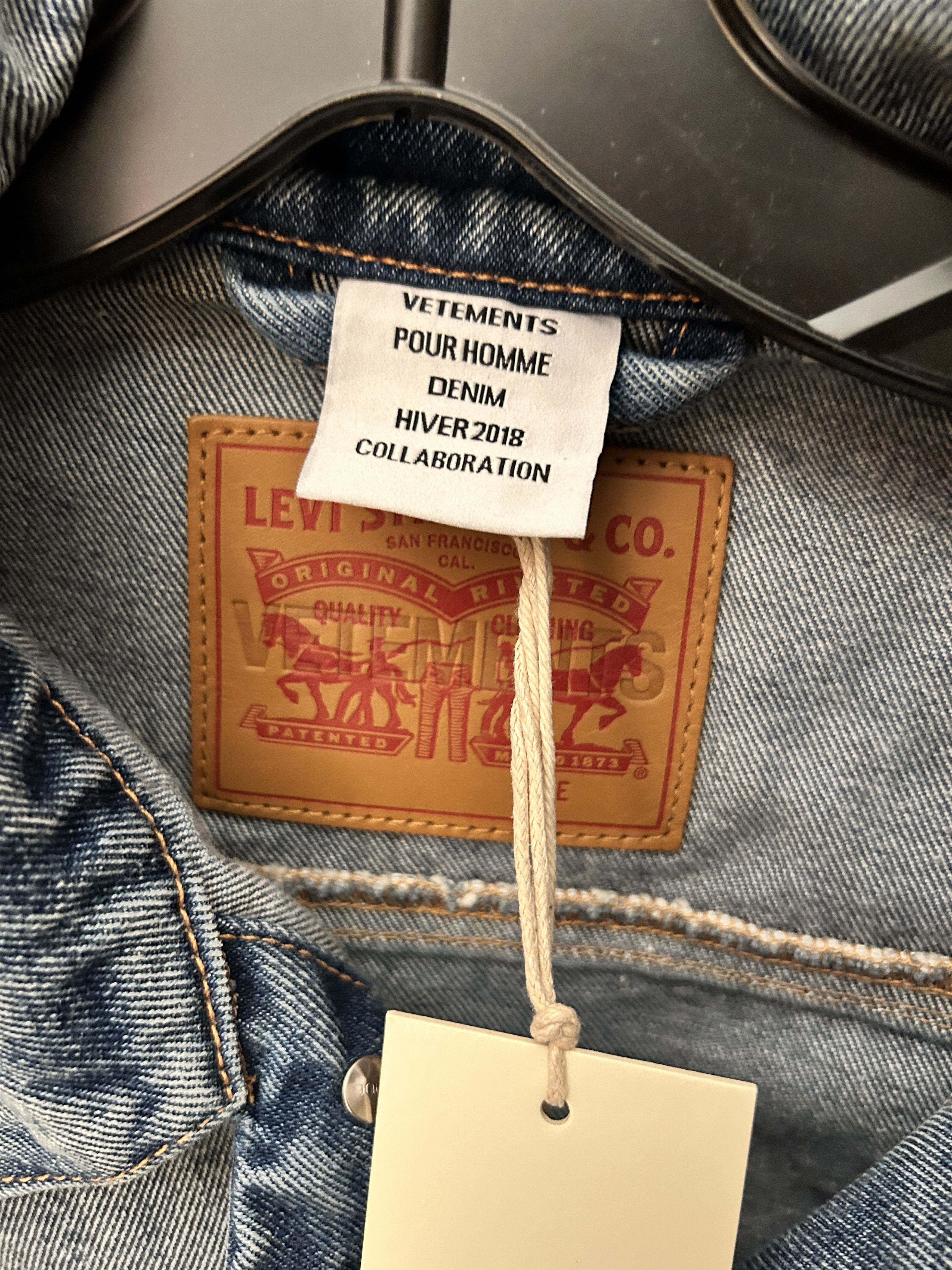 Levi's × Vetements Blue denim jacket reworked trucker deconstructed Size US S / EU 44-46 / 1 - 3 Thumbnail