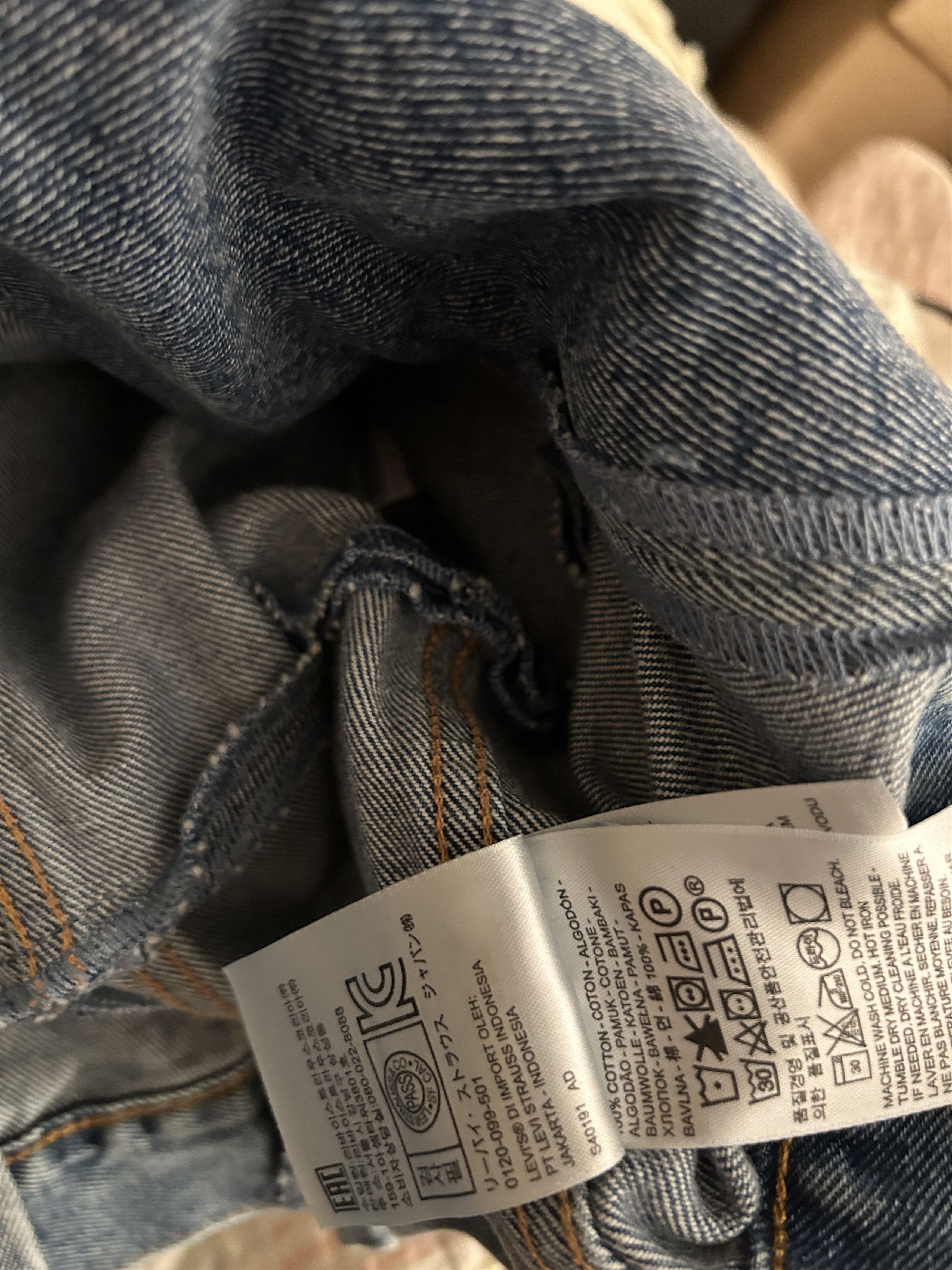 Levi's × Vetements Blue denim jacket reworked trucker deconstructed Size US S / EU 44-46 / 1 - 10 Thumbnail