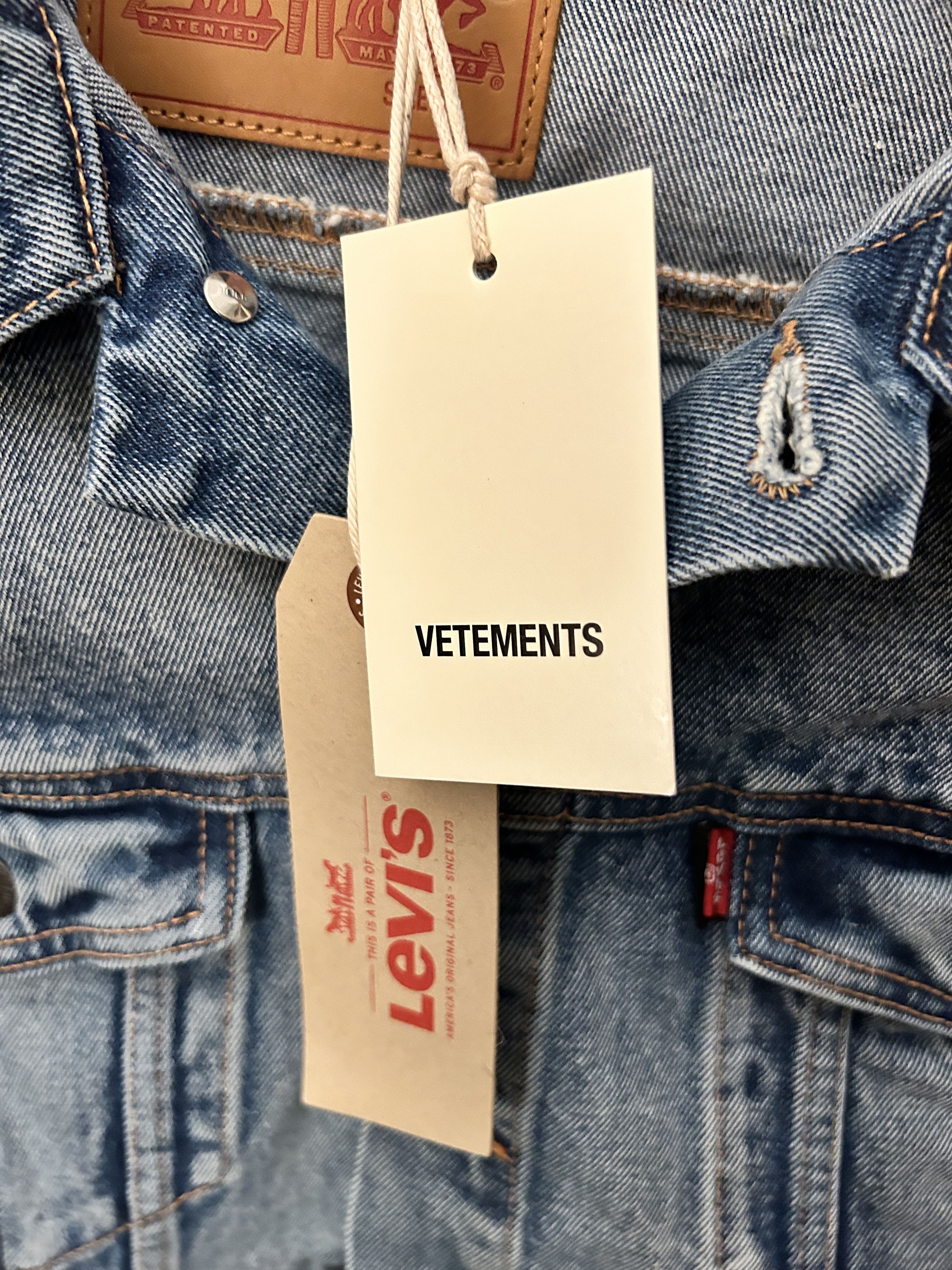 Levi's × Vetements Blue denim jacket reworked trucker deconstructed Size US S / EU 44-46 / 1 - 2 Thumbnail