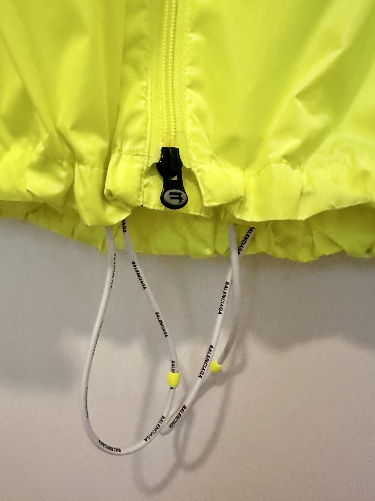 Balenciaga Balenciaga Unity Technical Parka in Fluro Size US XS / EU 42 / 0 - 7 Thumbnail