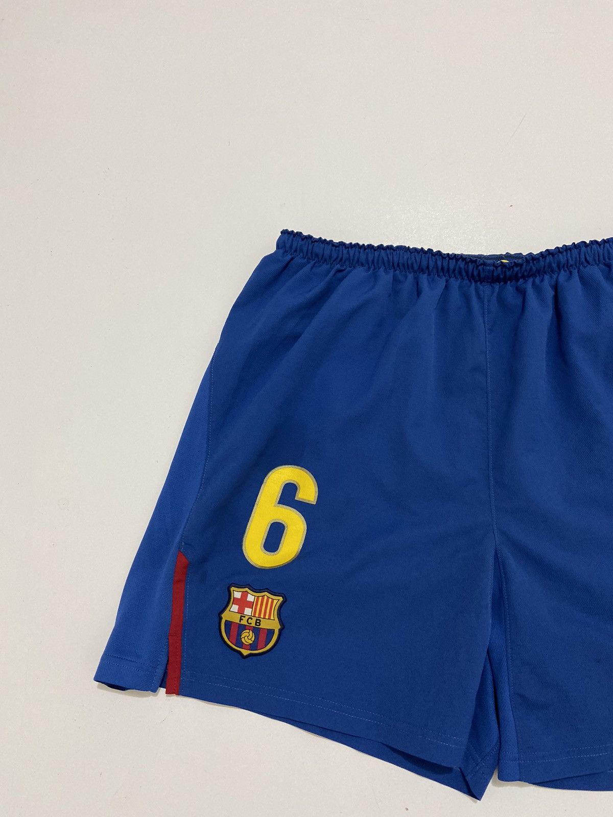 Nike Nike Barcelona Vintage Shorts Size US 36 / EU 52 - 2 Thumbnail
