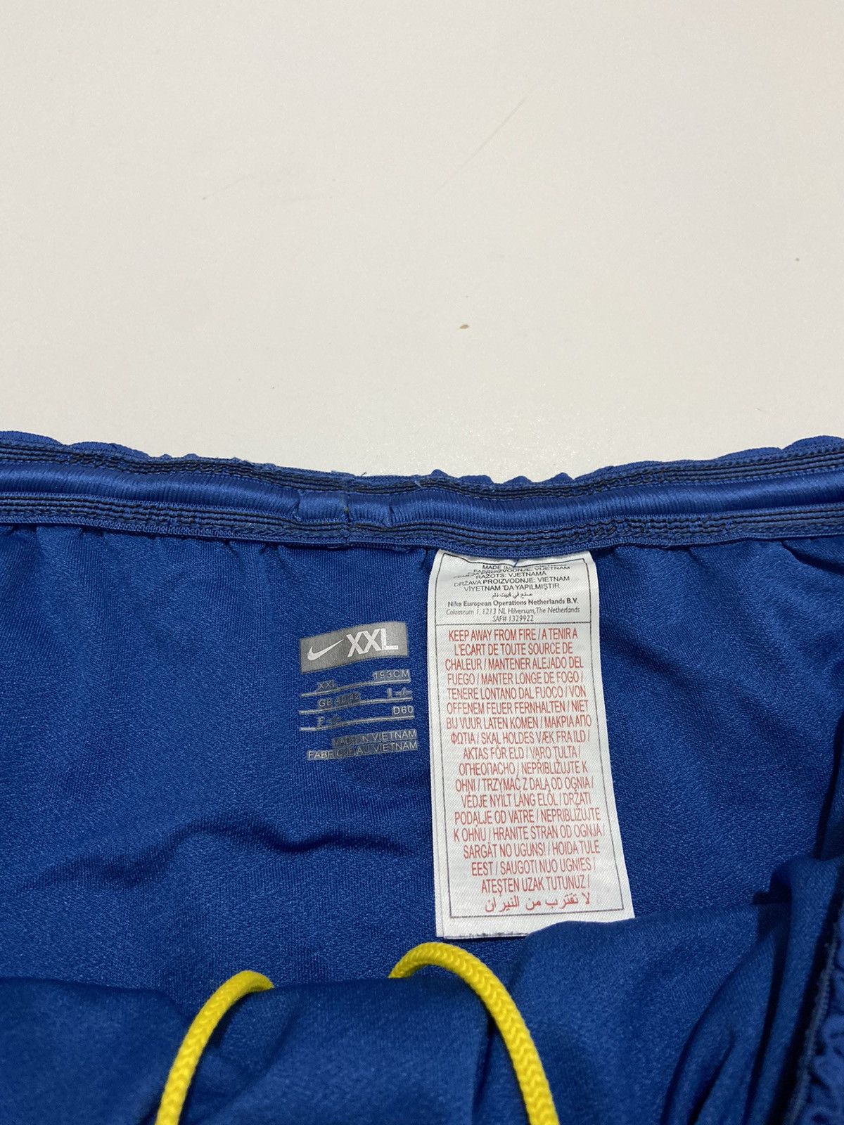 Nike Nike Barcelona Vintage Shorts Size US 36 / EU 52 - 7 Thumbnail