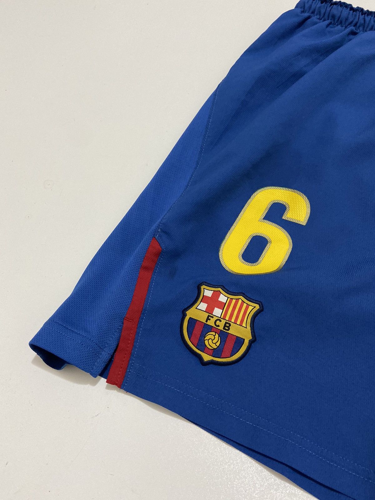 Nike Nike Barcelona Vintage Shorts Size US 36 / EU 52 - 6 Thumbnail
