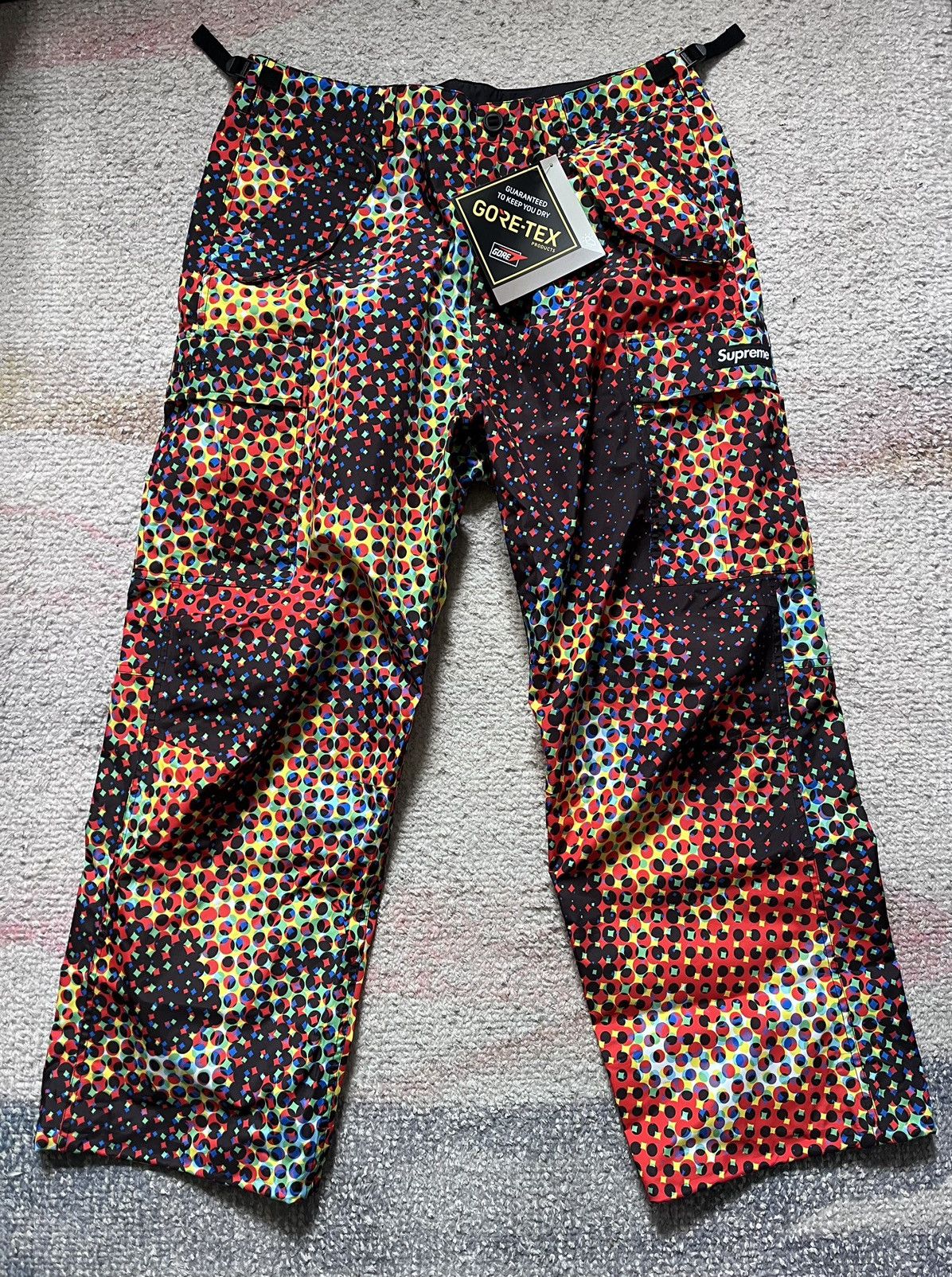 supreme GORE-TEX PACLITE® Cargo Pant 34 supreme GORE-TEX PACLITE® Cargo Pant 34