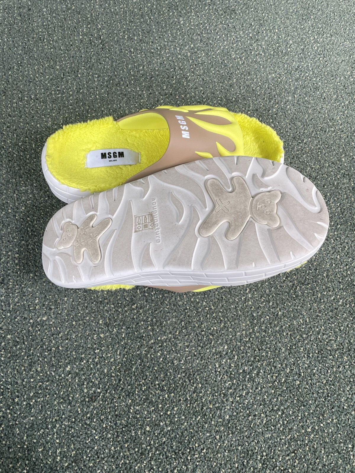 Acupuncture Msgm/Acupuncture Shearling lined slides $270 Size US 9.5 / EU 42-43 - 4 Thumbnail