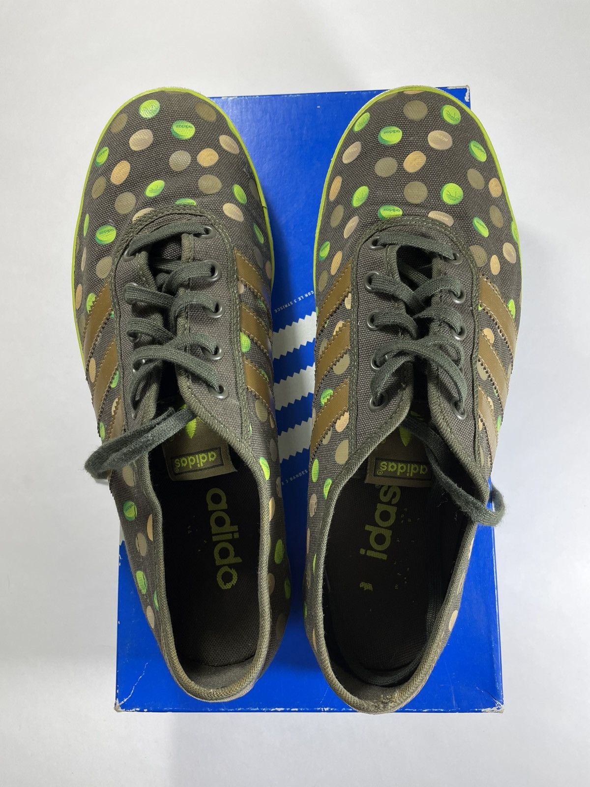 Adidas adidas plimsoles Size US 10 / EU 43 - 2 Thumbnail