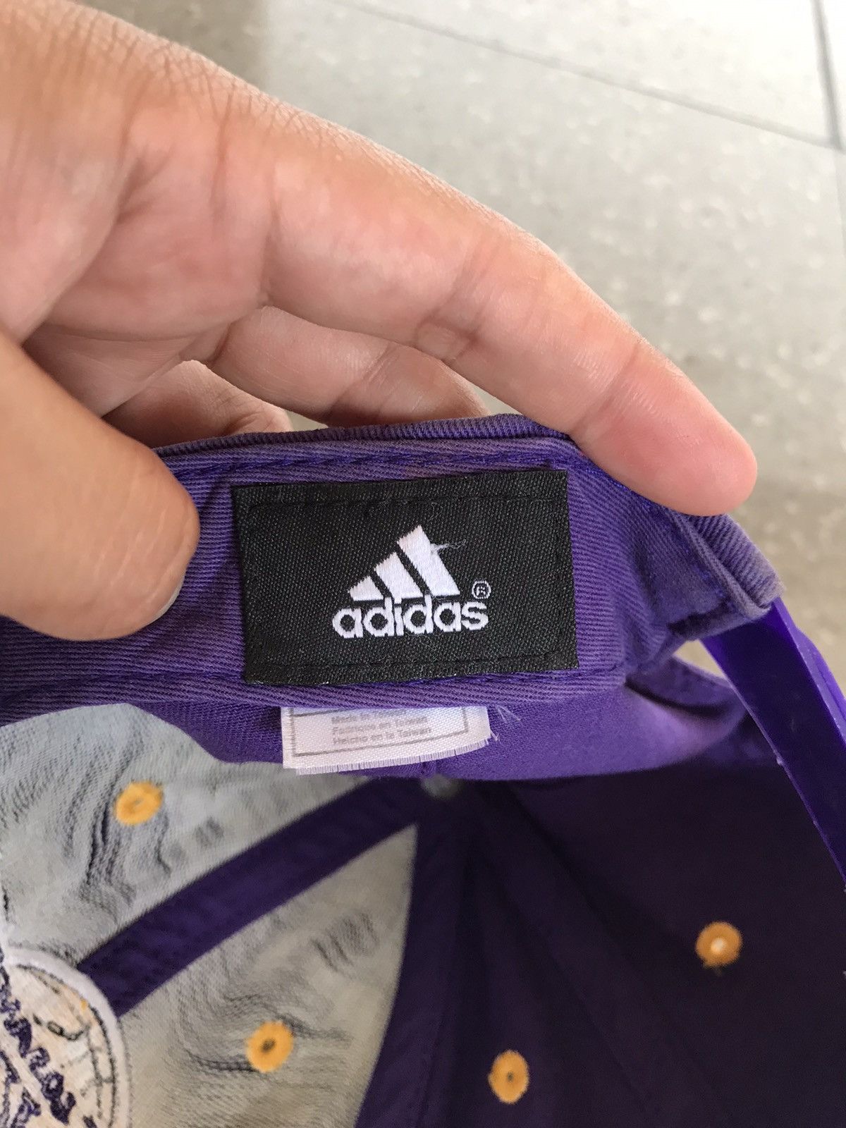 Adidas Vintage Adidas La Lakers Cap Size ONE SIZE - 6 Thumbnail