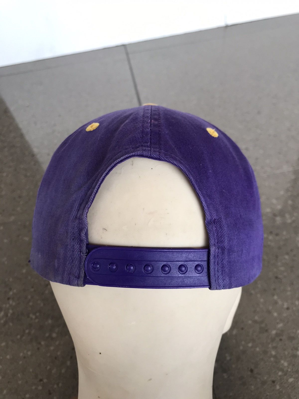 Adidas Vintage Adidas La Lakers Cap Size ONE SIZE - 4 Thumbnail