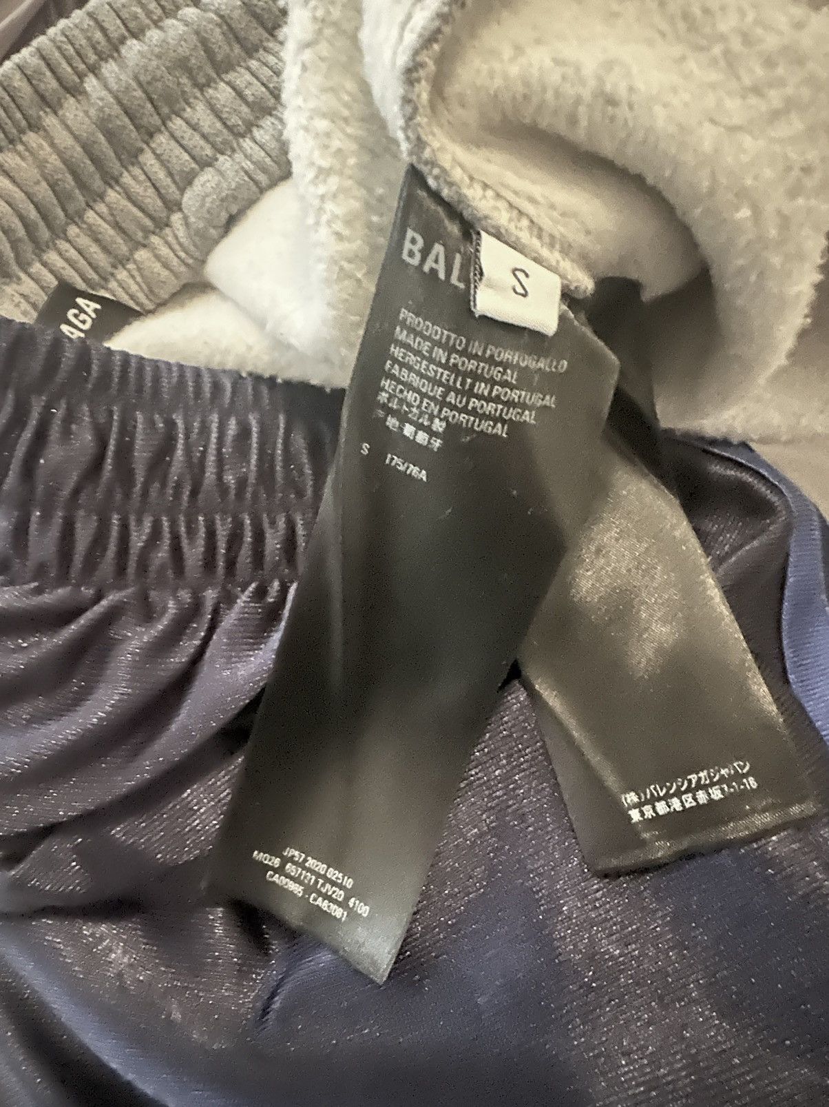 Balenciaga SS 21 50/50 Wide Fit Track Pants Size US 30 / EU 46 - 11 Thumbnail