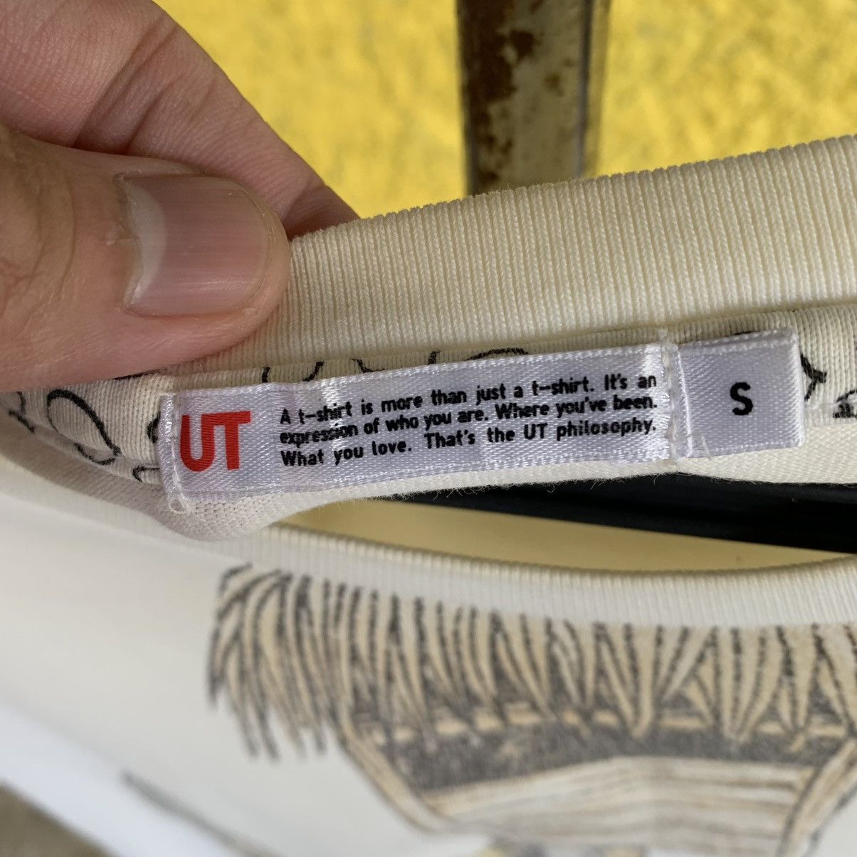 Japanese Brand Uniqlo anime japan white t-shirt tee Size US S / EU 44-46 / 1 - 3 Thumbnail