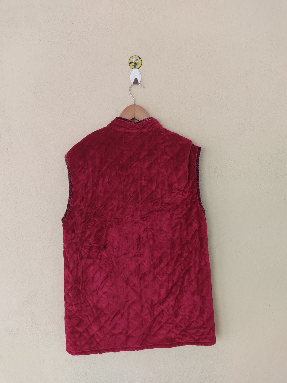 Vintage × Yves Saint Laurent VINTAGE YVES SAINT LAURENT RED VELVET QUILTED VEST Size US M / EU 48-50 / 2 - 3 Thumbnail