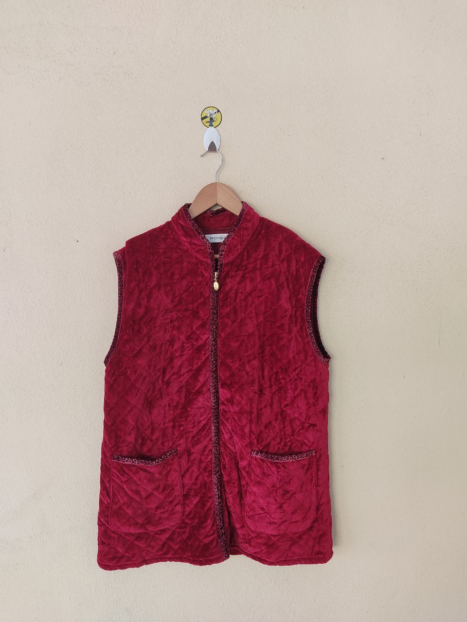 Vintage × Yves Saint Laurent VINTAGE YVES SAINT LAURENT RED VELVET QUILTED VEST Size US M / EU 48-50 / 2 - 1 Thumbnail