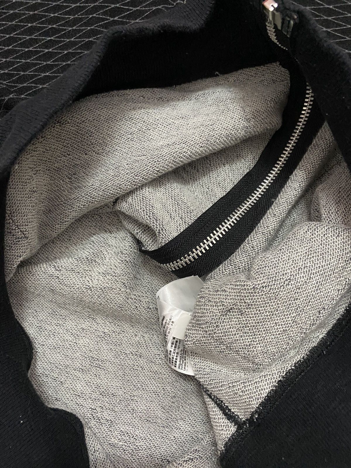 Jun Takahashi Undercover Uniqlo Zip Up Hoodie Size US M / EU 48-50 / 2 - 13 Thumbnail