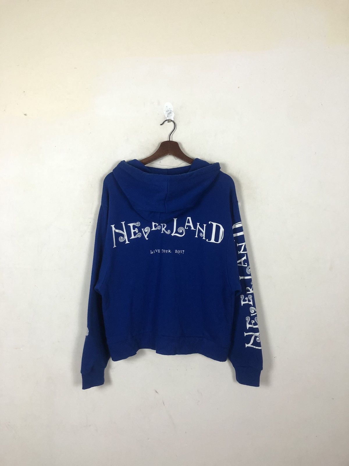 Band Tees × Japanese Brand Japanese Famous Band Neverland Live Tour 2017 Size US M / EU 48-50 / 2 - 5 Thumbnail