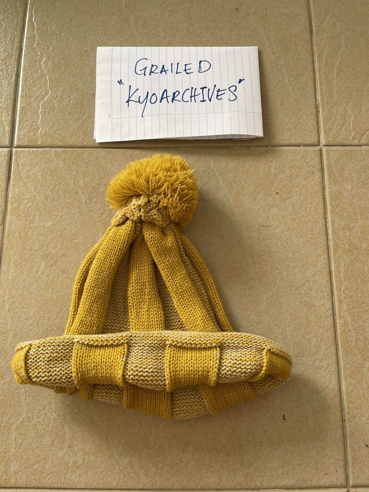 Other KNIT YELLOW BEANIE Size ONE SIZE - 2 Thumbnail