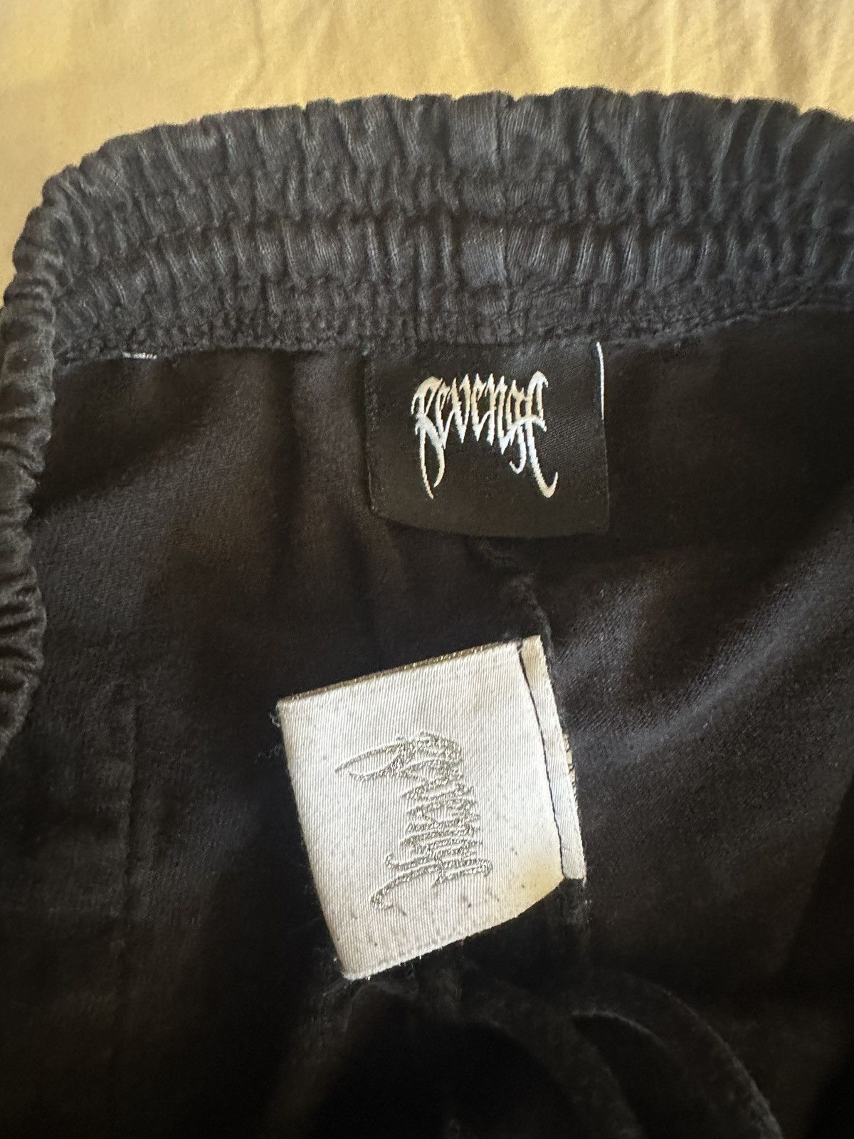 Revenge Revenge text shorts Size US 29 - 2 Thumbnail