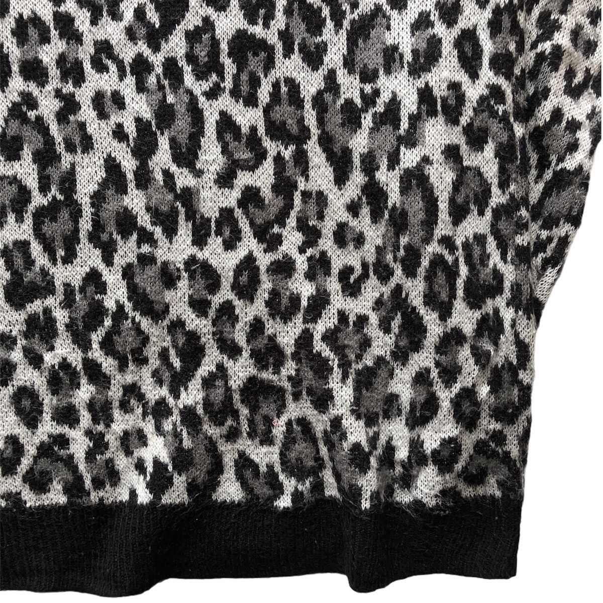GU Black Leopard Pattern Knit Sweater Pullover by GU Japan Size L / US 10 / IT 46 - 7 Thumbnail