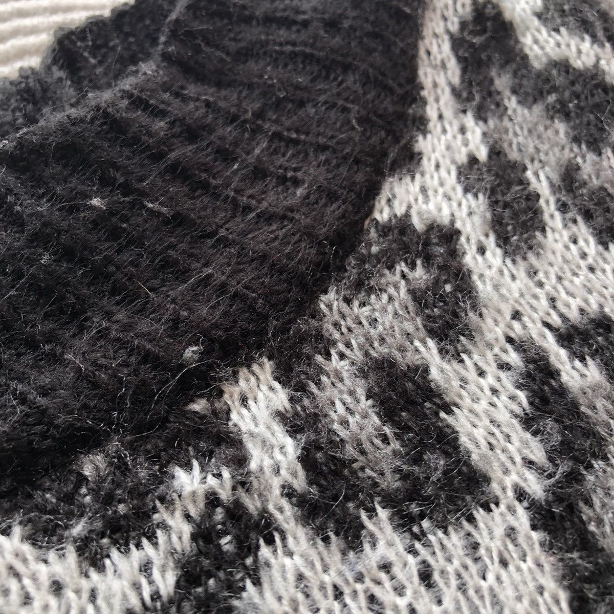 GU Black Leopard Pattern Knit Sweater Pullover by GU Japan Size L / US 10 / IT 46 - 8 Thumbnail