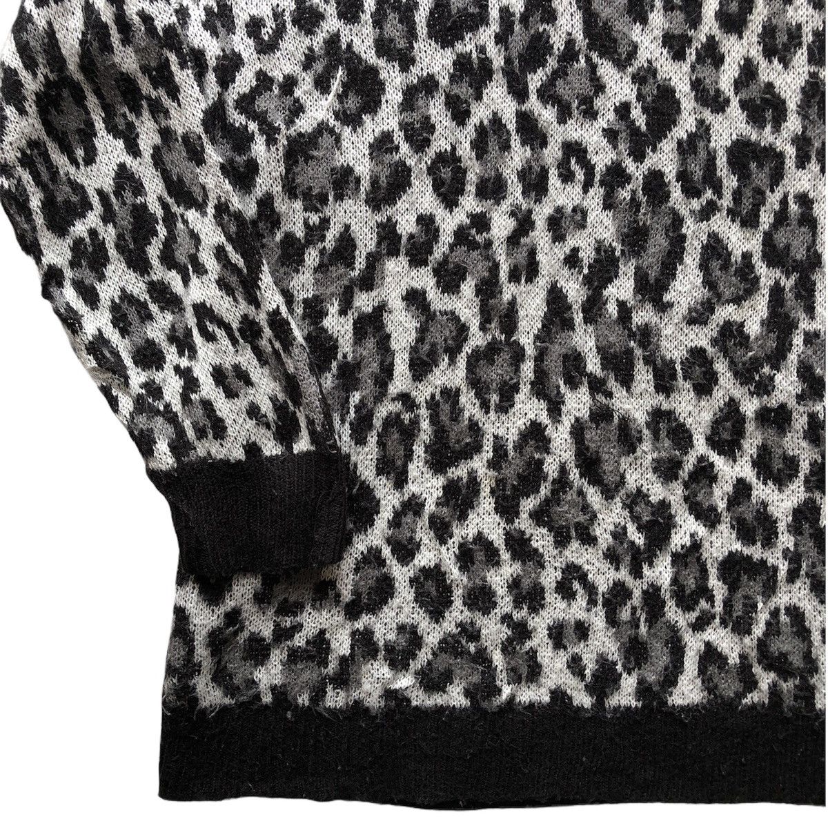GU Black Leopard Pattern Knit Sweater Pullover by GU Japan Size L / US 10 / IT 46 - 4 Thumbnail
