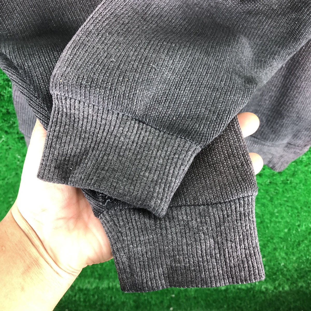 Japanese Brand Vintage Knit Round Collar Zipper Pullover Sweater Size US L / EU 52-54 / 3 - 10 Thumbnail
