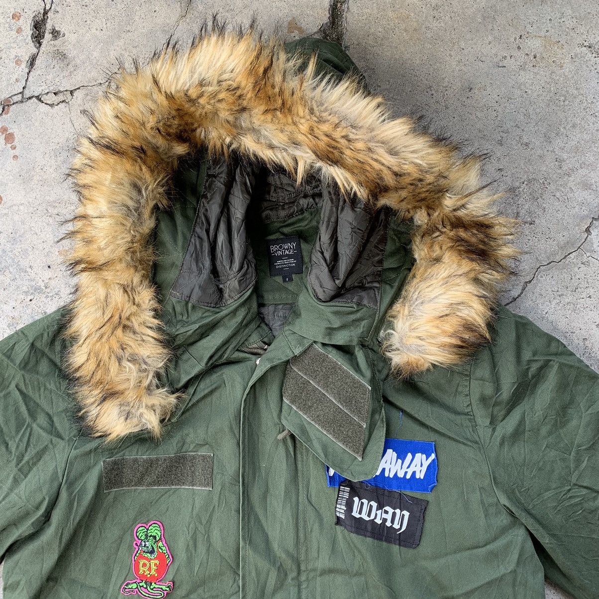 Japanese Brand Browny vintage style patches parkas jacket Size US L / EU 52-54 / 3 - 11 Thumbnail