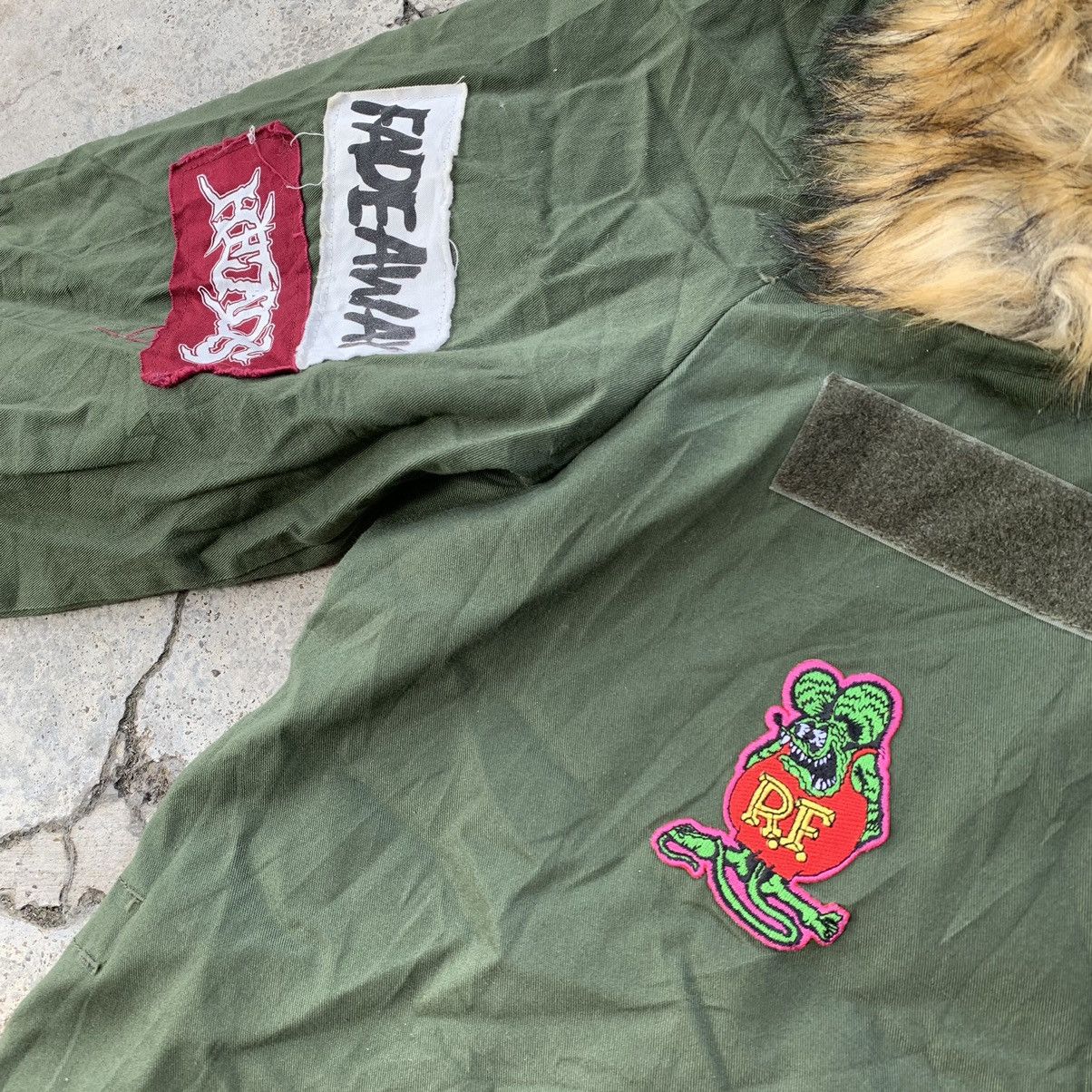 Japanese Brand Browny vintage style patches parkas jacket Size US L / EU 52-54 / 3 - 9 Thumbnail