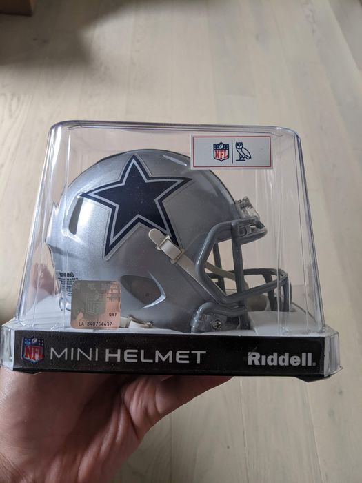 Dallas Cowboys OVO Riddell Mini Helmet