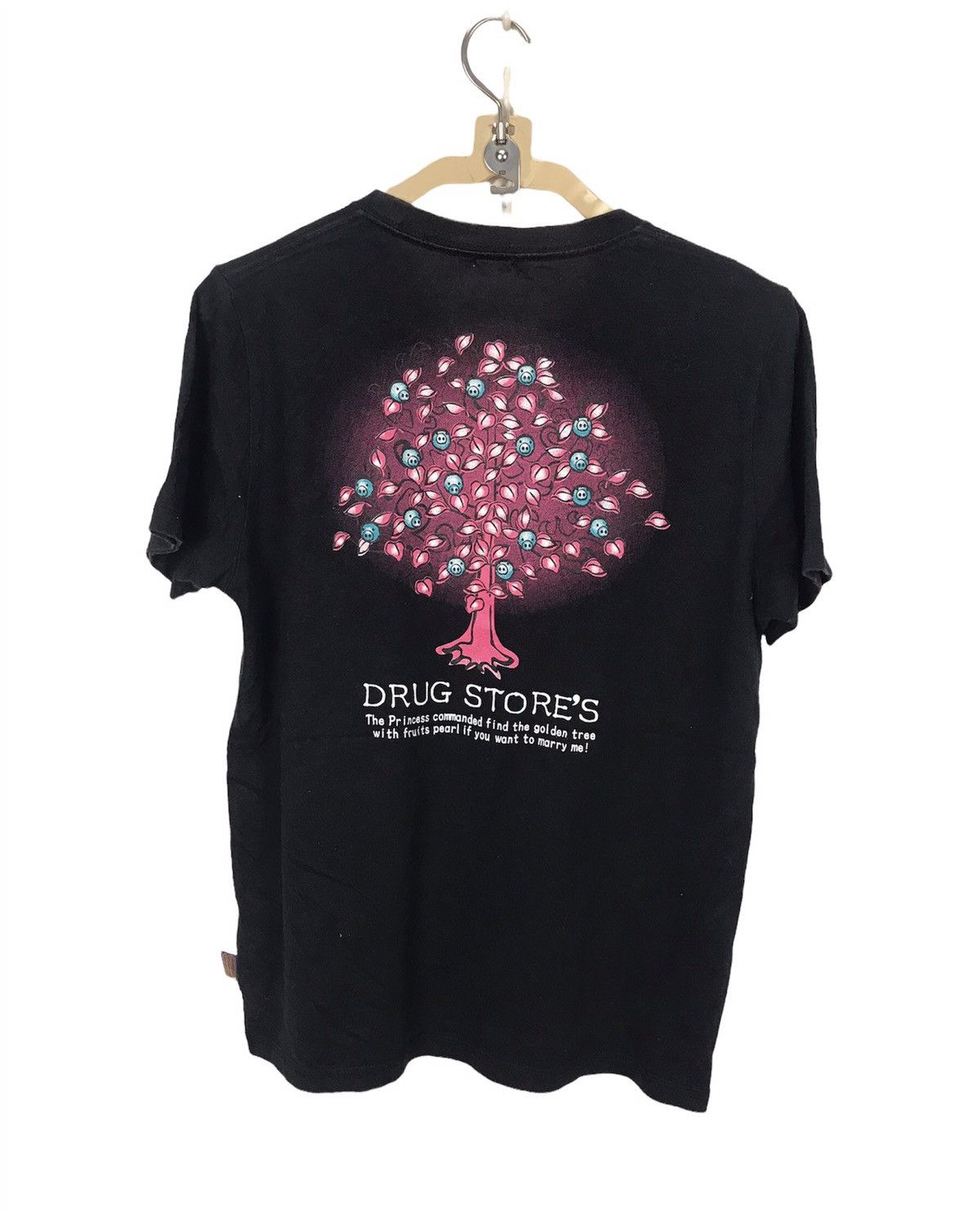Japanese Brand Drugstore printed tshirt Size US S / EU 44-46 / 1 - 2 Thumbnail