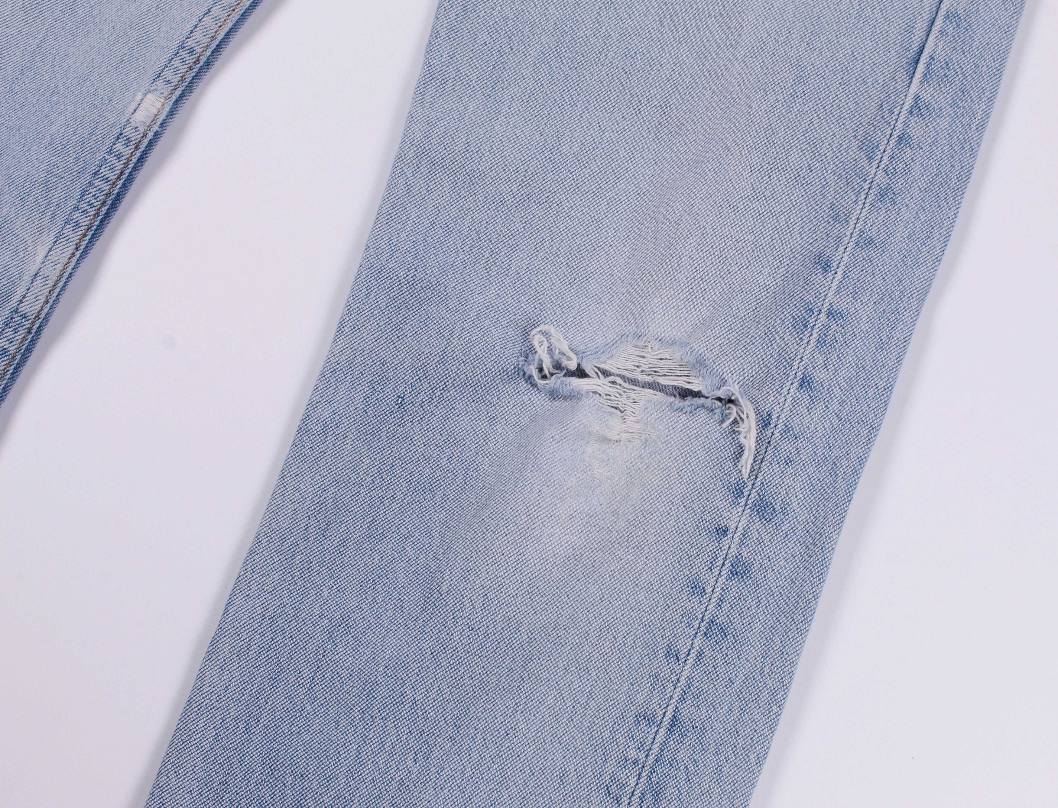 Levi's × Levi's Vintage Clothing Vintage 90's LEVI'S 501 Blue Distressed Jeans Size US 30 / EU 46 - 3 Thumbnail