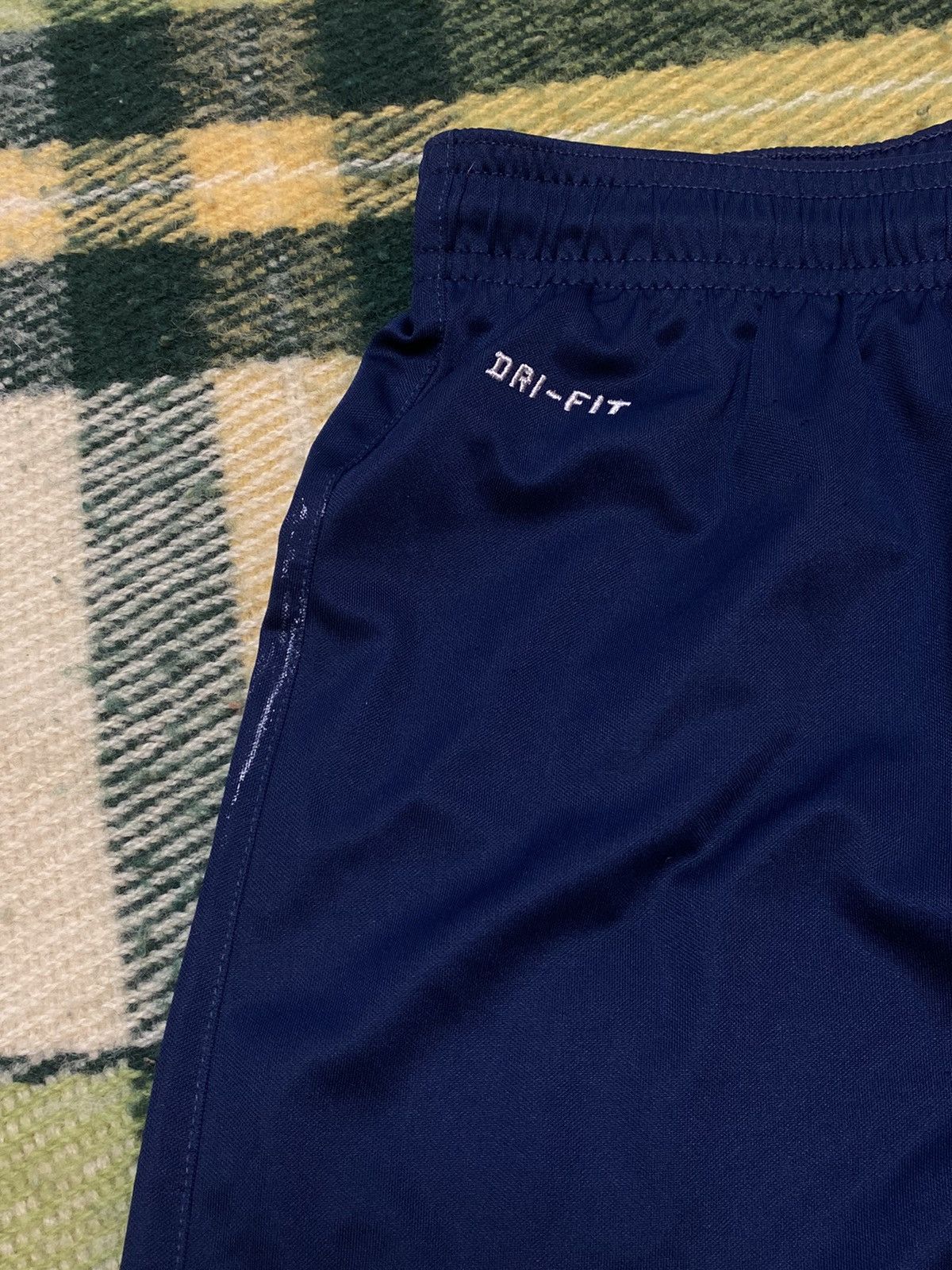 Nike Vintage Nike shorts streetwear swoosh casual y2k size S Size US 30 / EU 46 - 2 Thumbnail