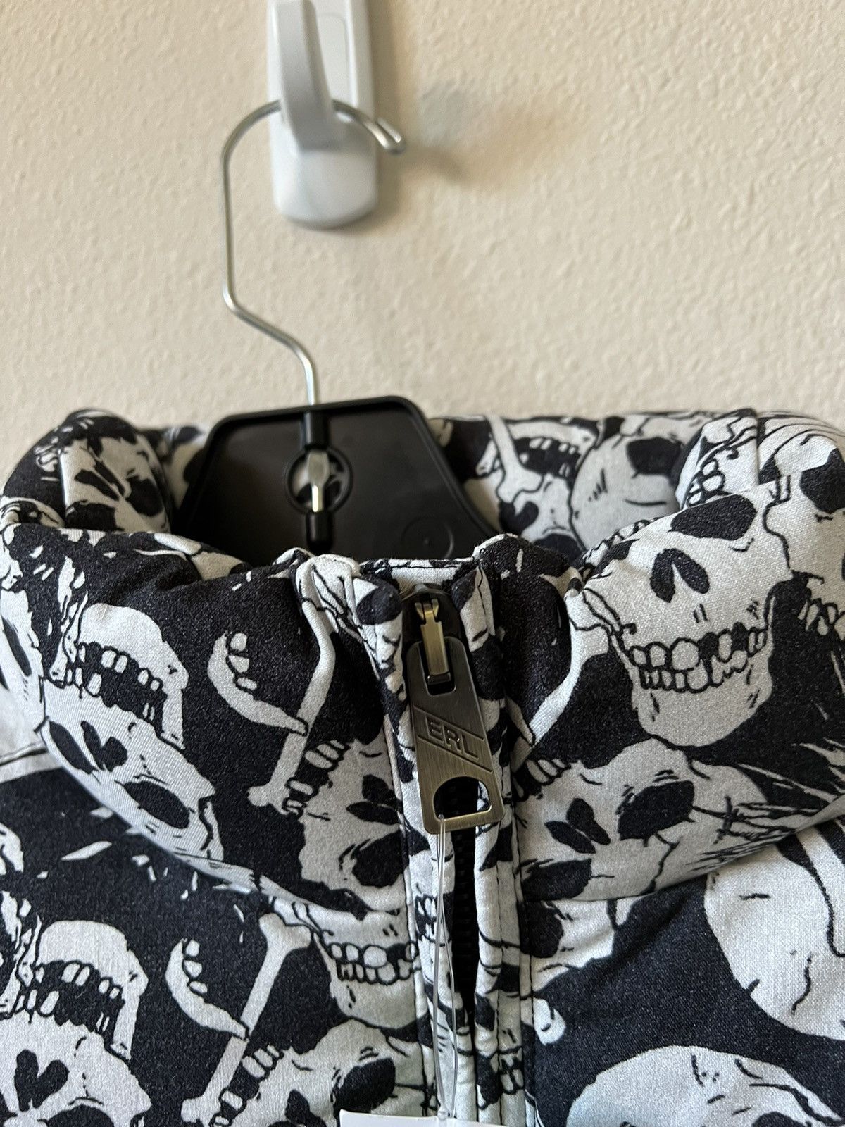 ERL ERL Black Skull Down All Over Print Puffer Jacket Size US L / EU 52-54 / 3 - 8 Thumbnail