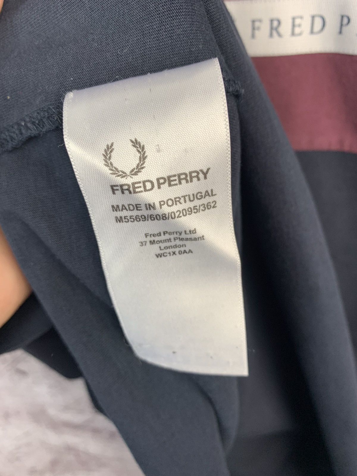 Fred Perry Fred Perry Vintage Mens Logo T-Shirt Size US XL / EU 56 / 4 - 7 Thumbnail