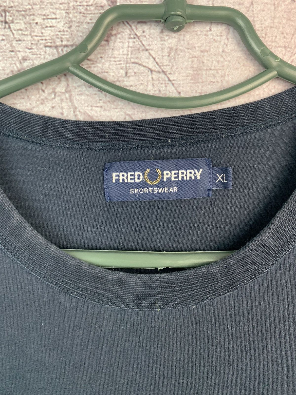 Fred Perry Fred Perry Vintage Mens Logo T-Shirt Size US XL / EU 56 / 4 - 8 Thumbnail
