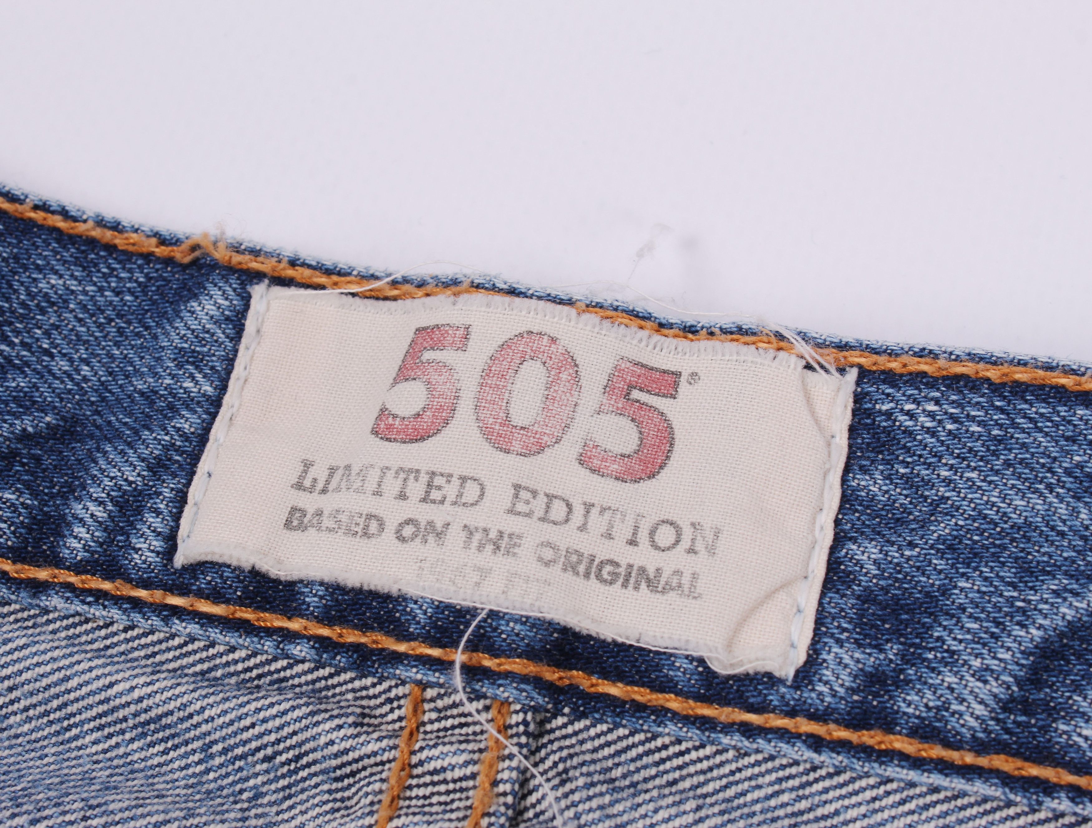 Levi's Vintage 00's LEVI'S 505 Limited Edition Distressed Jeans Size US 34 / EU 50 - 7 Thumbnail