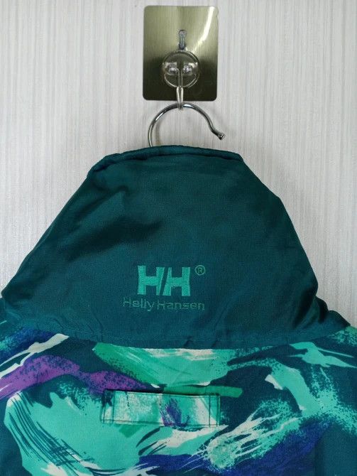 Helly Hansen Vintage Helly Hansen Sea Life Camo Design Jacket Size US L / EU 52-54 / 3 - 5 Thumbnail