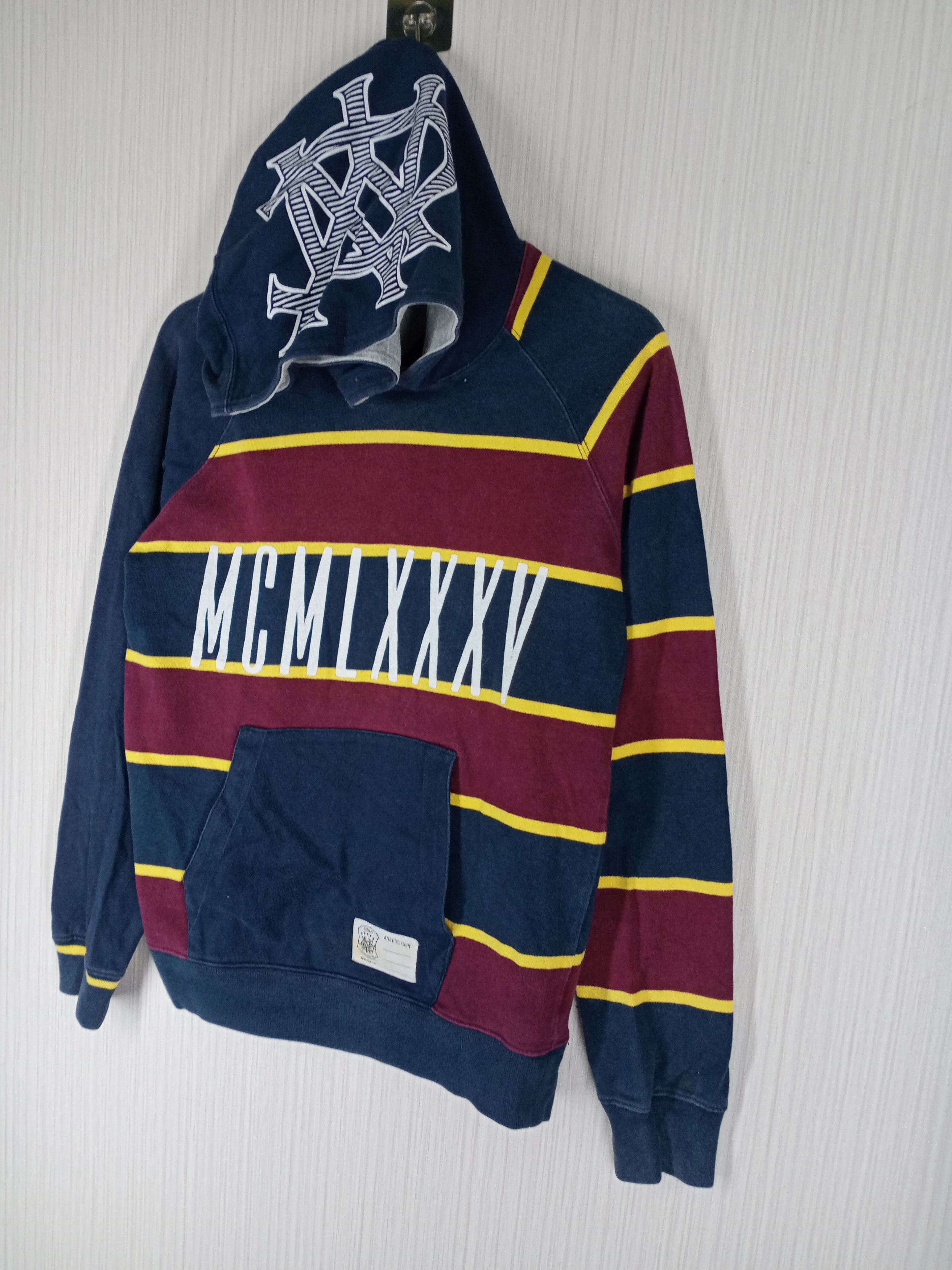 Tommy Hilfiger Rare Vintage TOMMY Striped Hoodie Sweatshirt Size US M / EU 48-50 / 2 - 3 Thumbnail