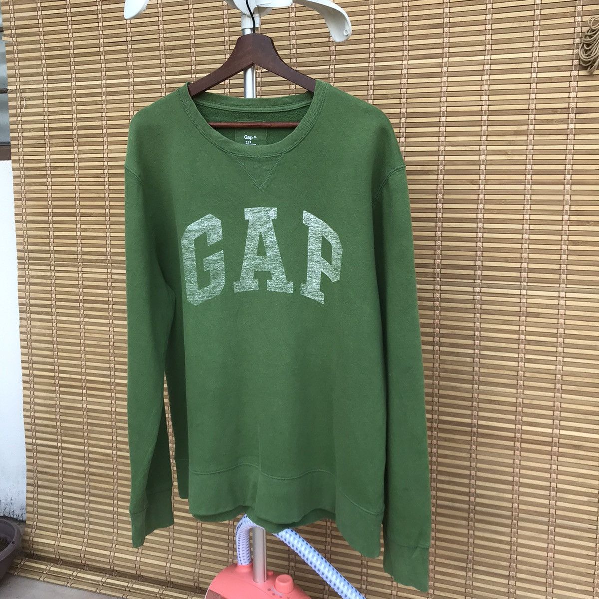 Gap GAP big logo spell out crewneck XL green sweatshirt Size US XL / EU 56 / 4 - 2 Thumbnail