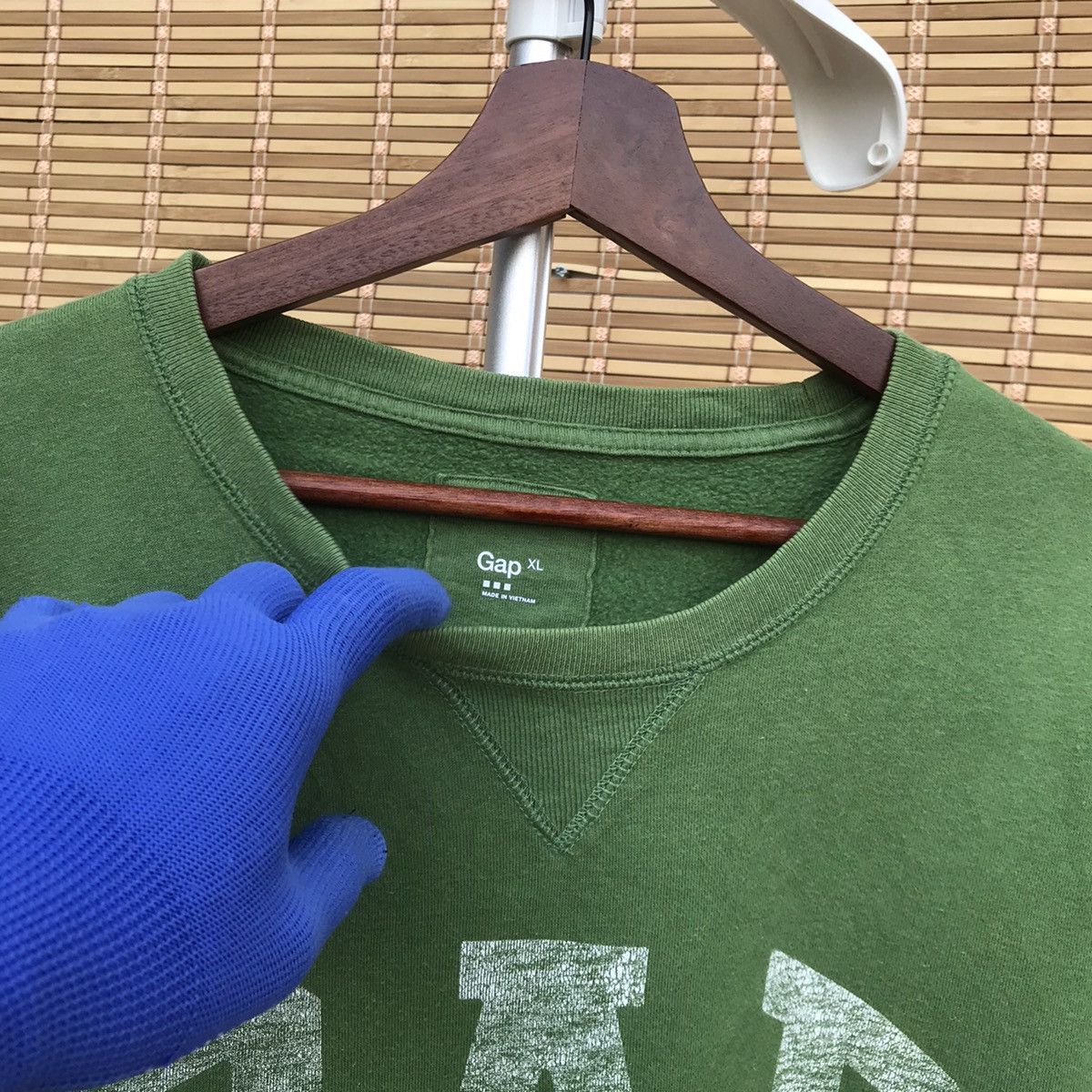 Gap GAP big logo spell out crewneck XL green sweatshirt Size US XL / EU 56 / 4 - 4 Thumbnail
