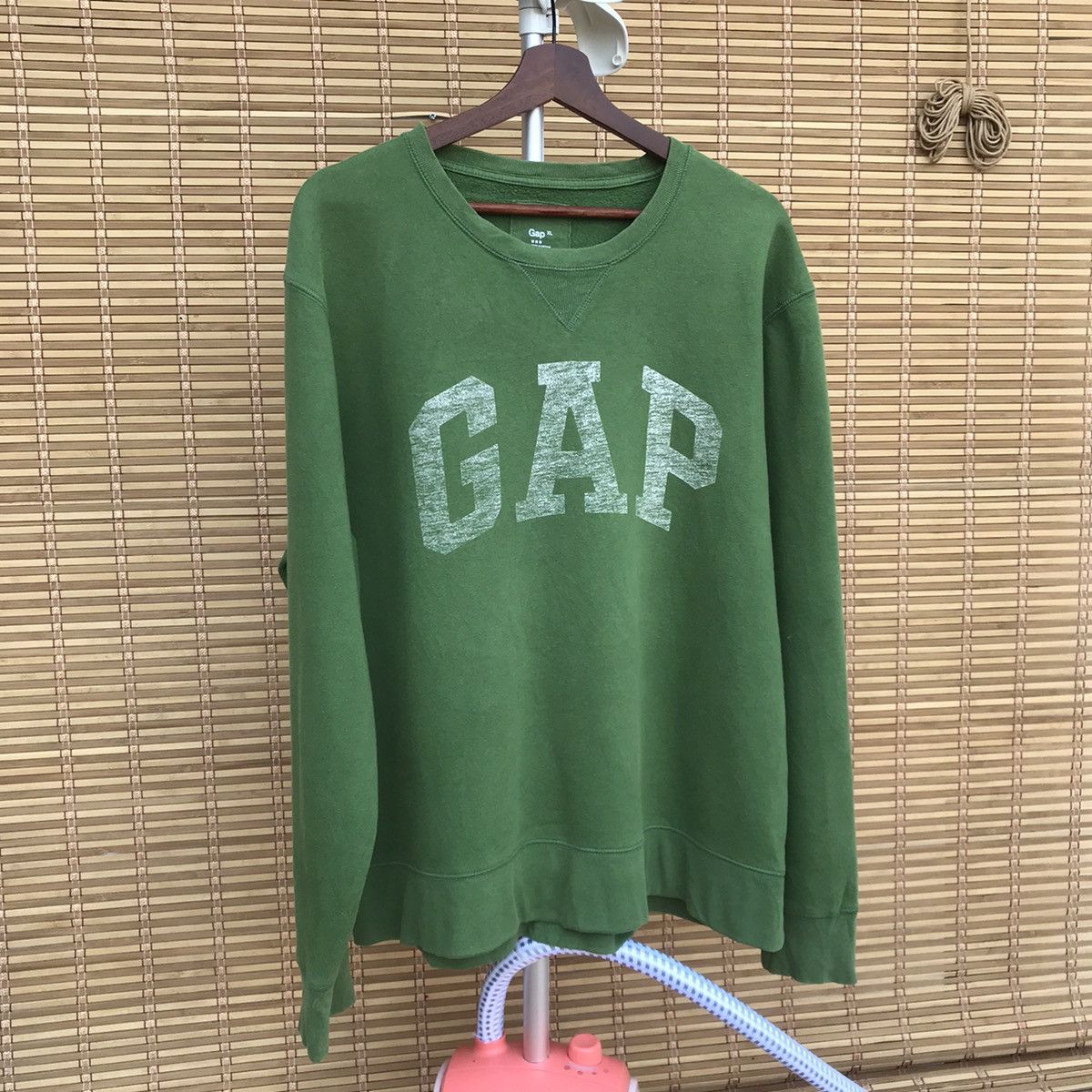 Gap GAP big logo spell out crewneck XL green sweatshirt Size US XL / EU 56 / 4 - 3 Thumbnail