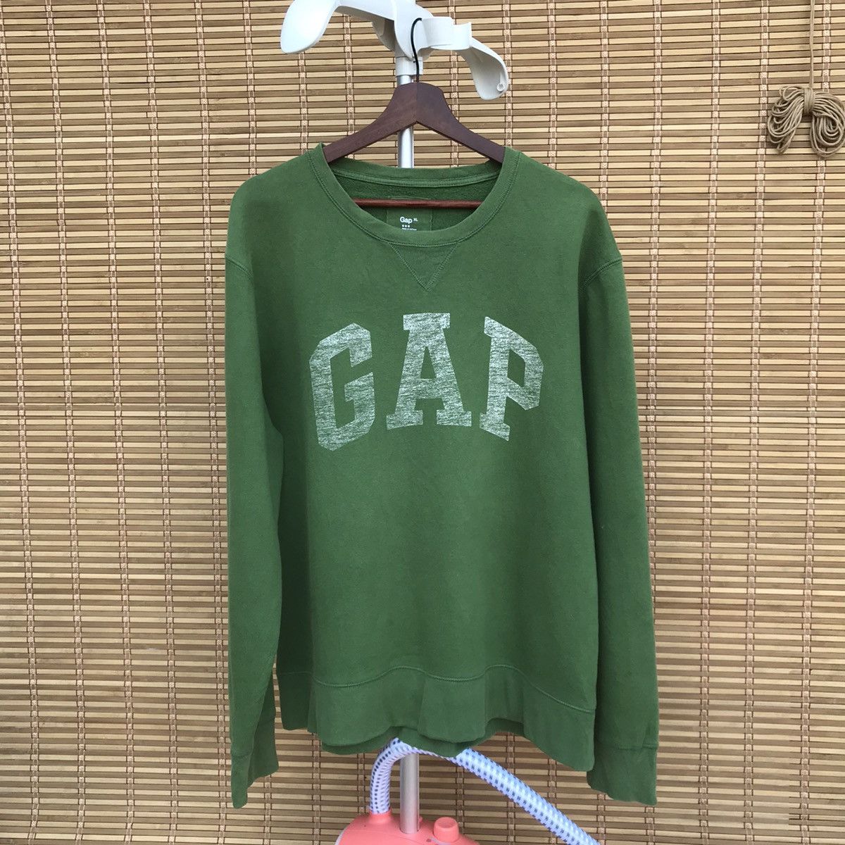 image of Gap Big Logo Spell Out Crewneck XL Green Sweatshirt, Men's