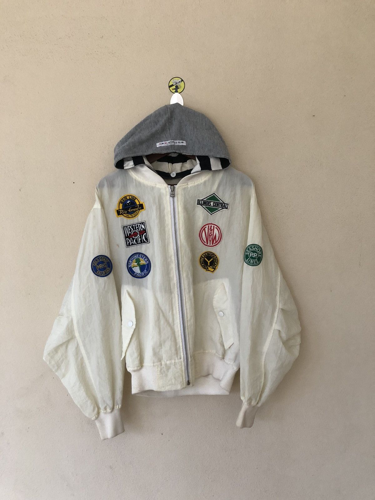 Japanese Brand × Vintage VINTAGE D.W.W PATCHES BOMBER JACKET HOODED Size US M / EU 48-50 / 2 - 1 Thumbnail