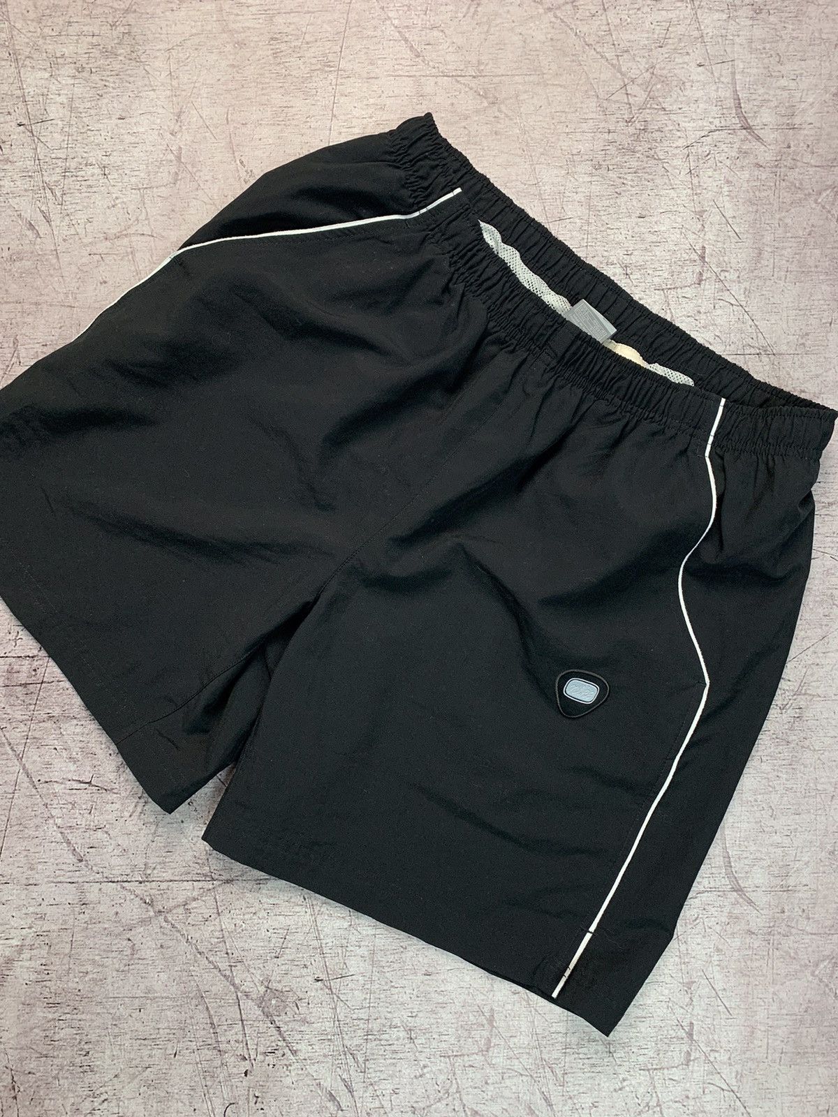 Nike Nike Y2K Vintage Shorts Size US 34 / EU 50 - 2 Thumbnail