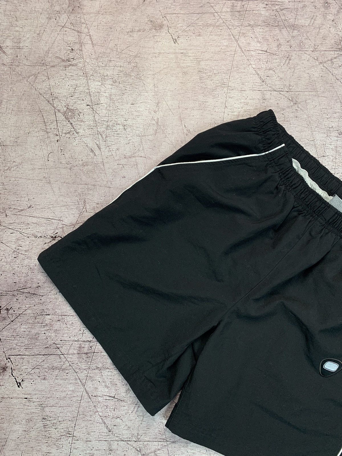 Nike Nike Y2K Vintage Shorts Size US 34 / EU 50 - 3 Thumbnail