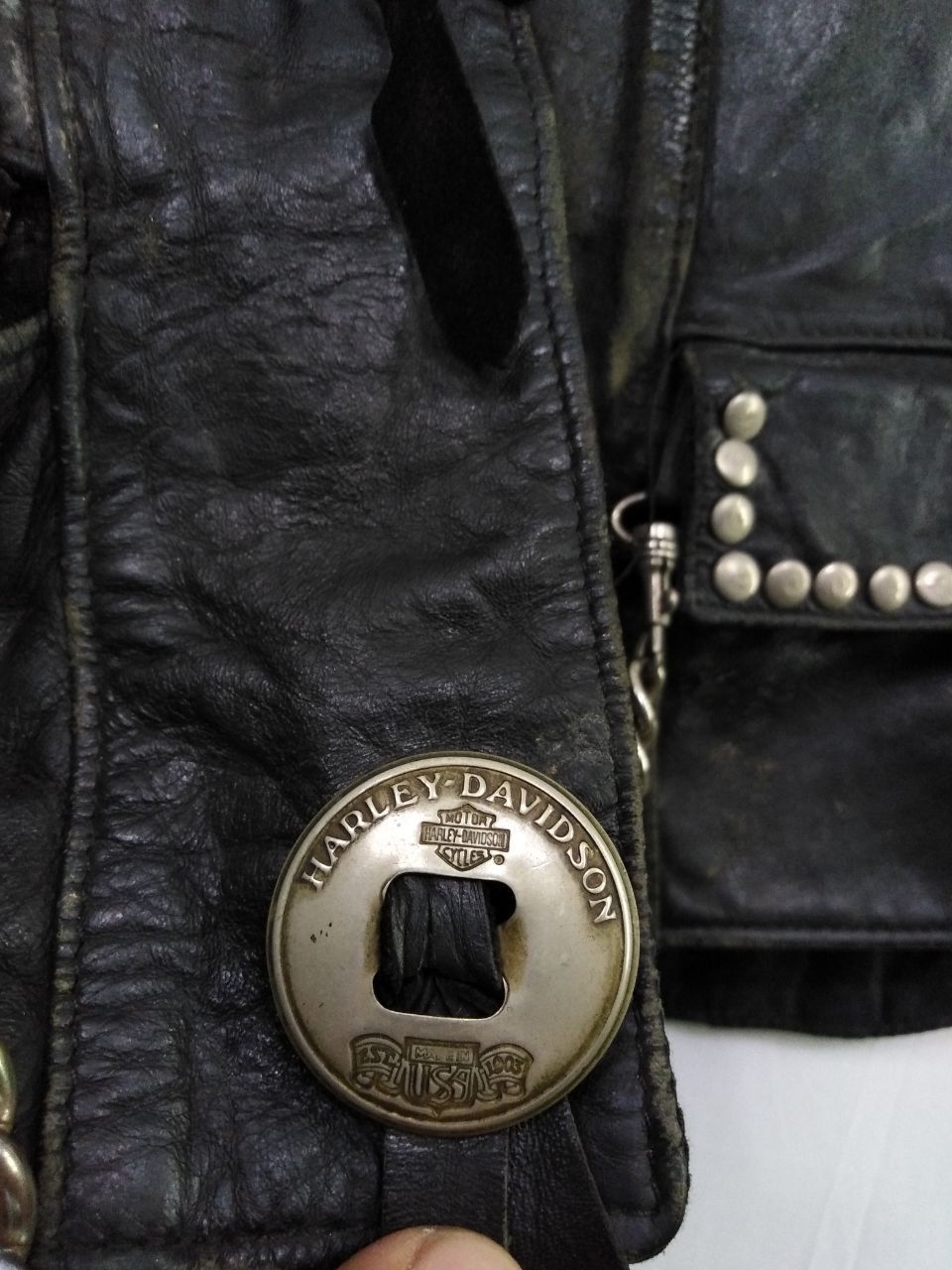 Harley Davidson VINTAGE HARLEY DAVIDSON LEATHER VEST CHIBA SAITAMA JAPAN Size US M / EU 48-50 / 2 - 7 Thumbnail